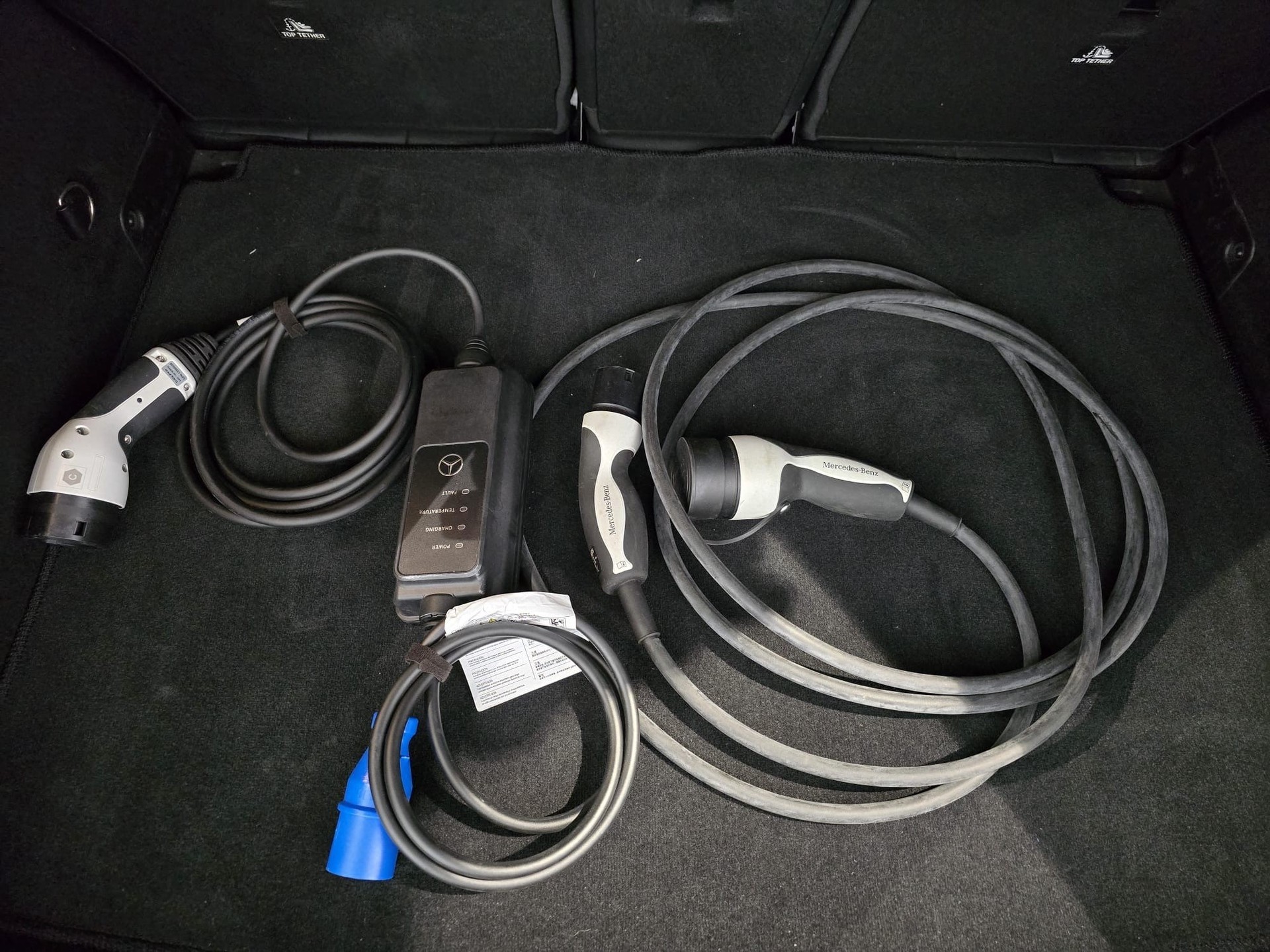 MERCEDES-BENZ GLA 250e Progressive 8G-DCT-image-27
