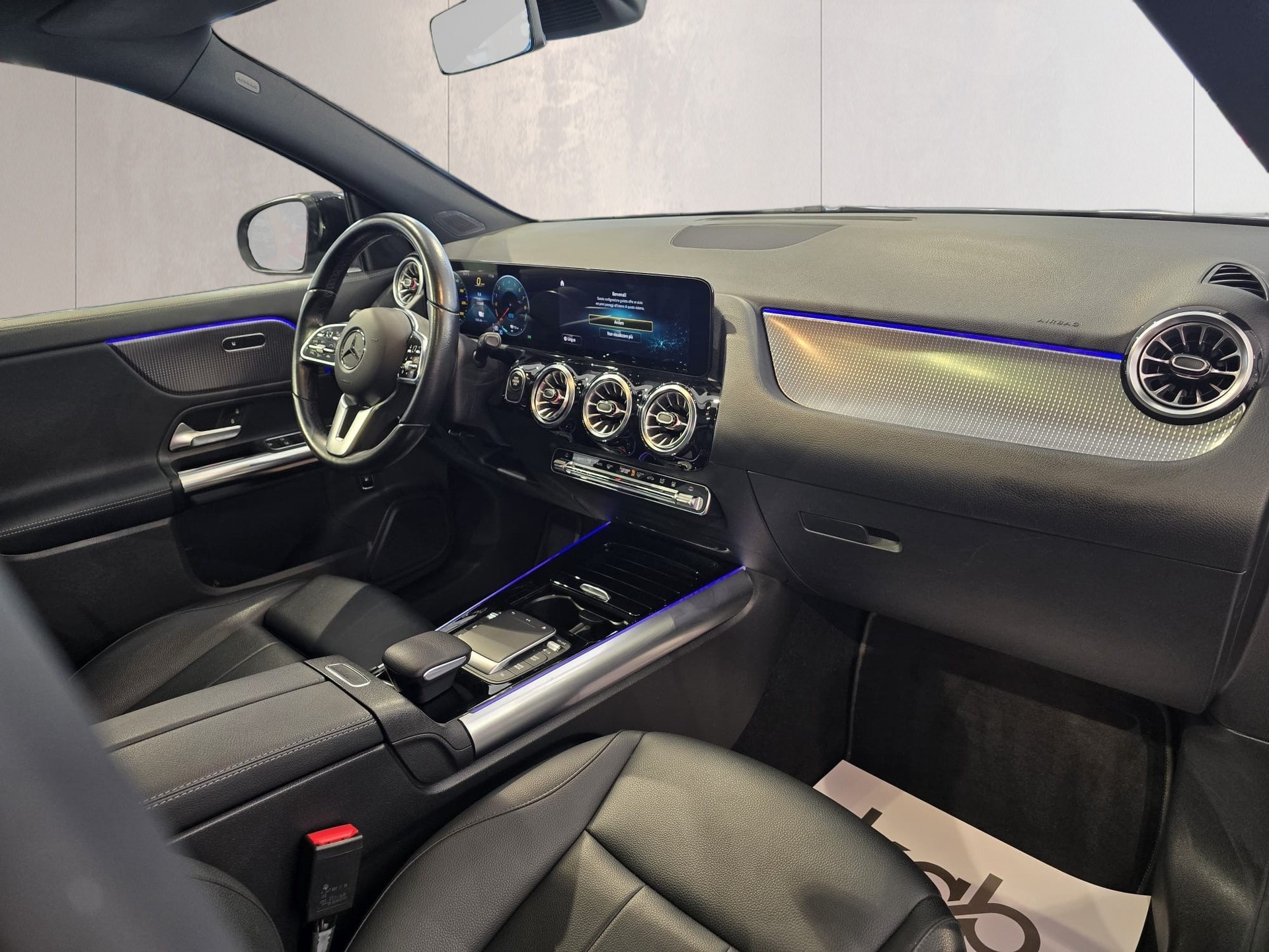MERCEDES-BENZ GLA 250e Progressive 8G-DCT-image-20