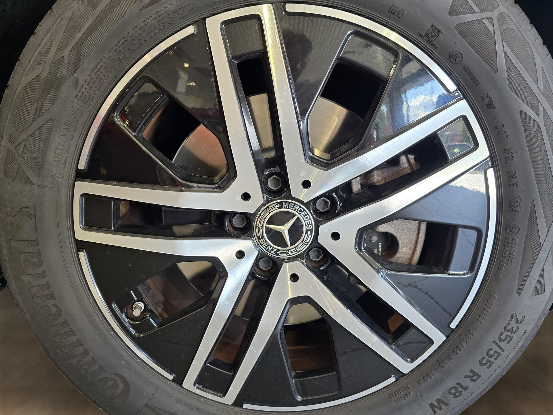 MERCEDES-BENZ GLA 250e Progressive 8G-DCT-image-28