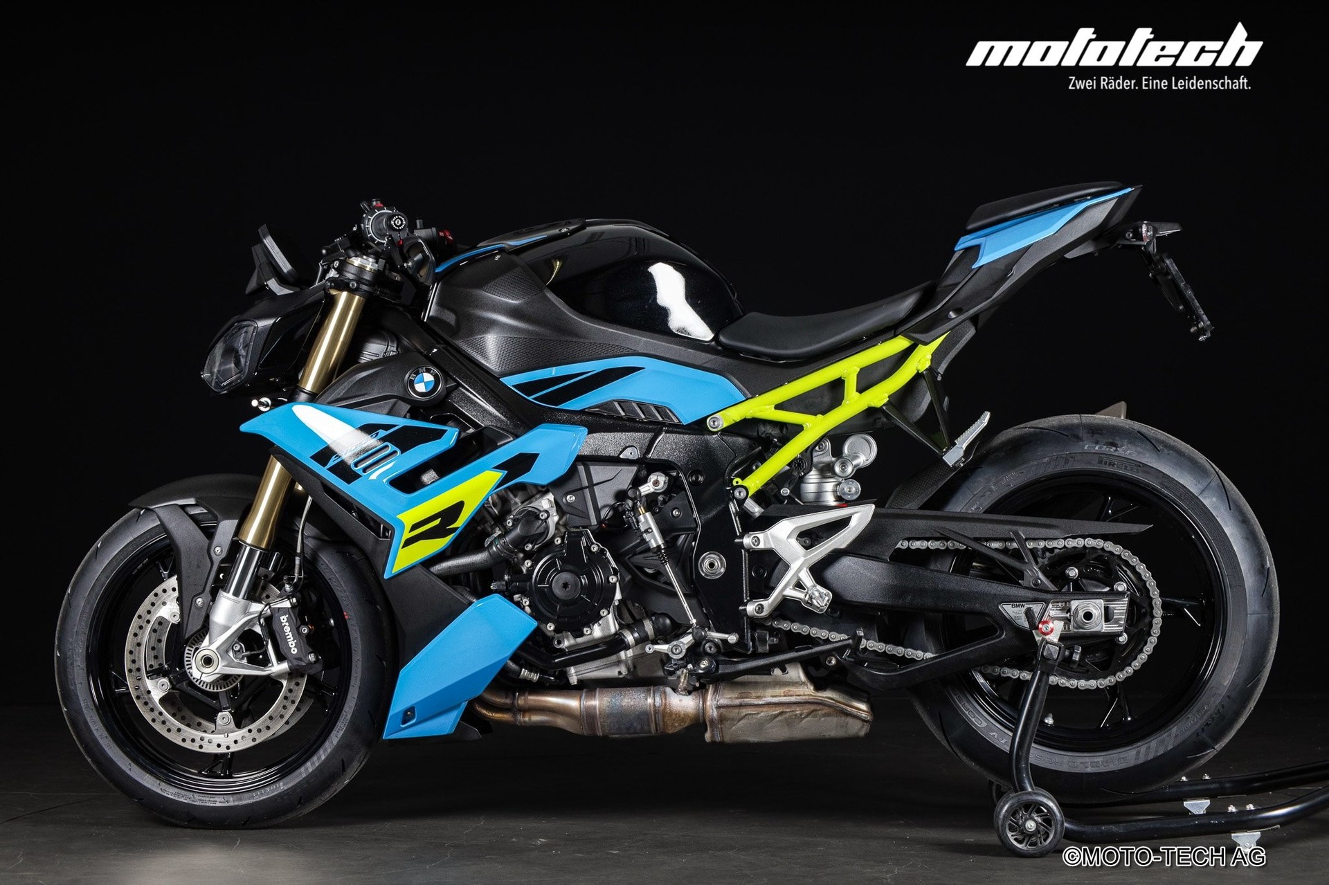 BMW S 1000 R AKRAPOVIC-image-4