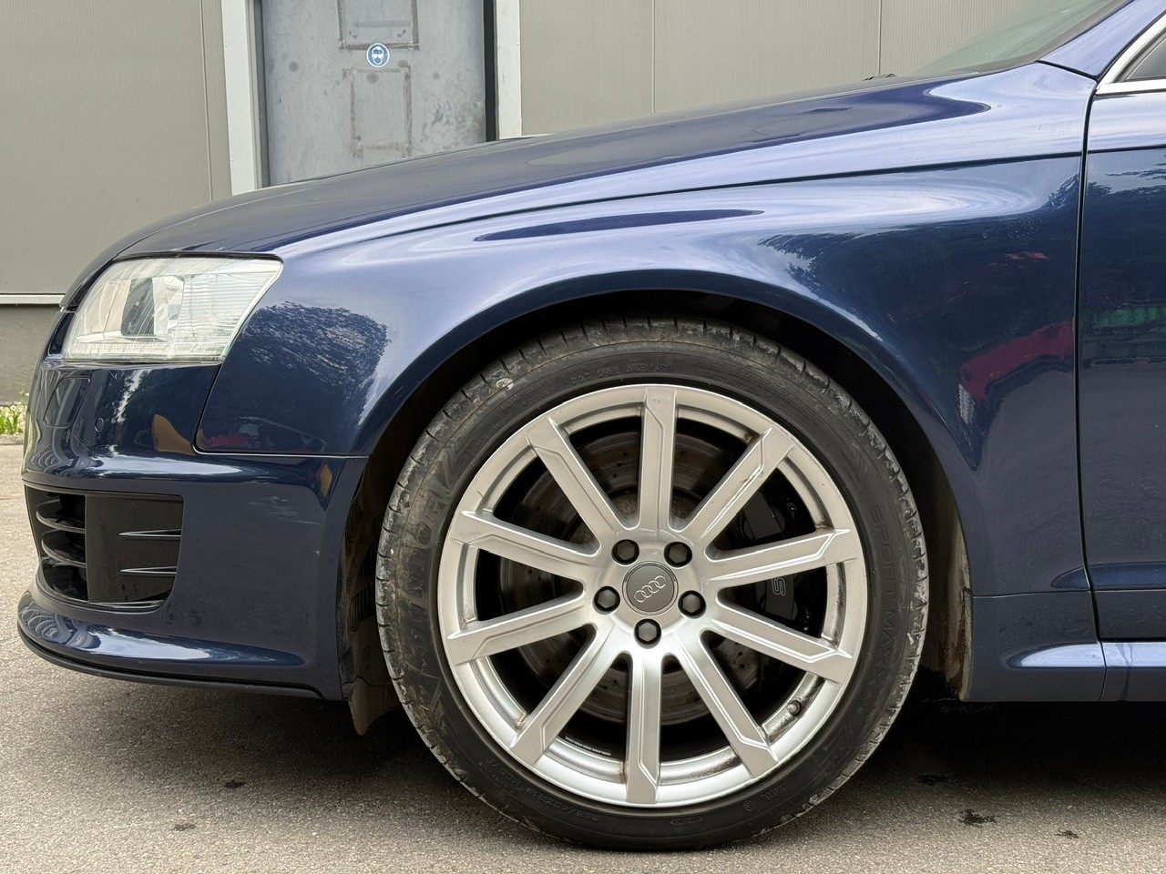 AUDI RS6 Avant 5.0 TFSI V10 quattro tiptronic-image-6