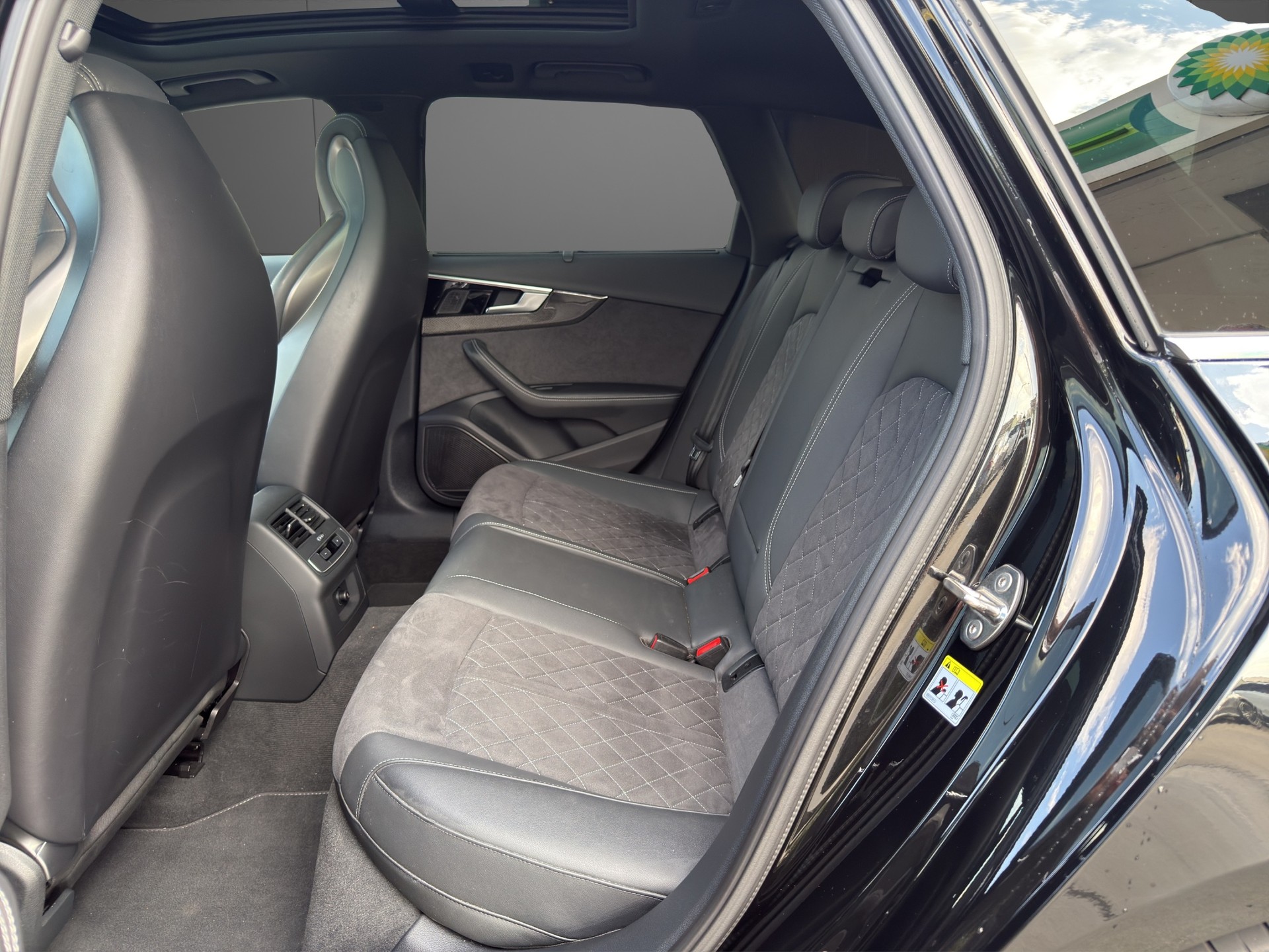 AUDI S4 Avant 3.0 TDI quattro tiptronic-image-10