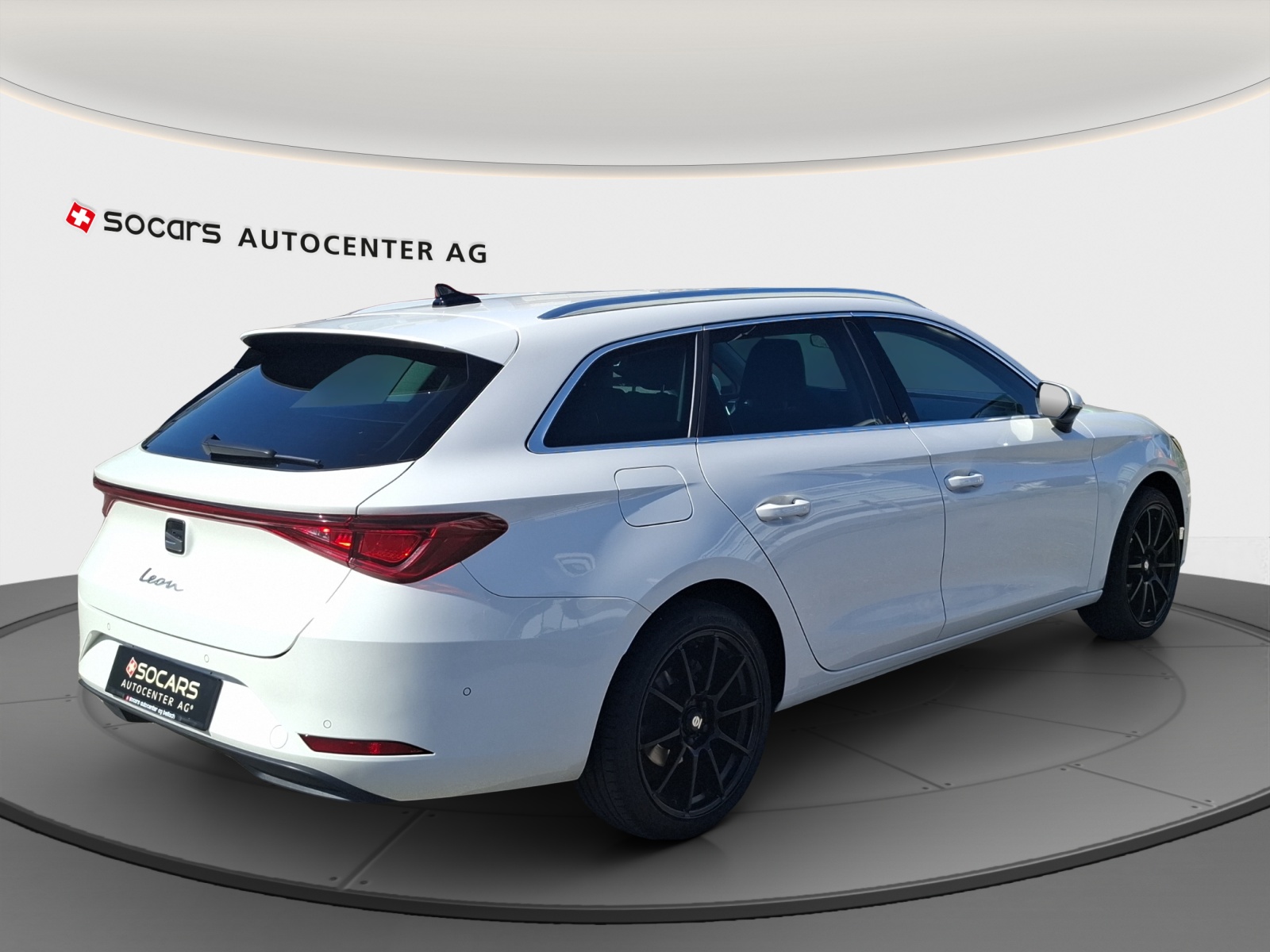 SEAT Leon ST 1.5 Eco TSI ACT Style // 18" Räder // 8-fach bereift-image-2