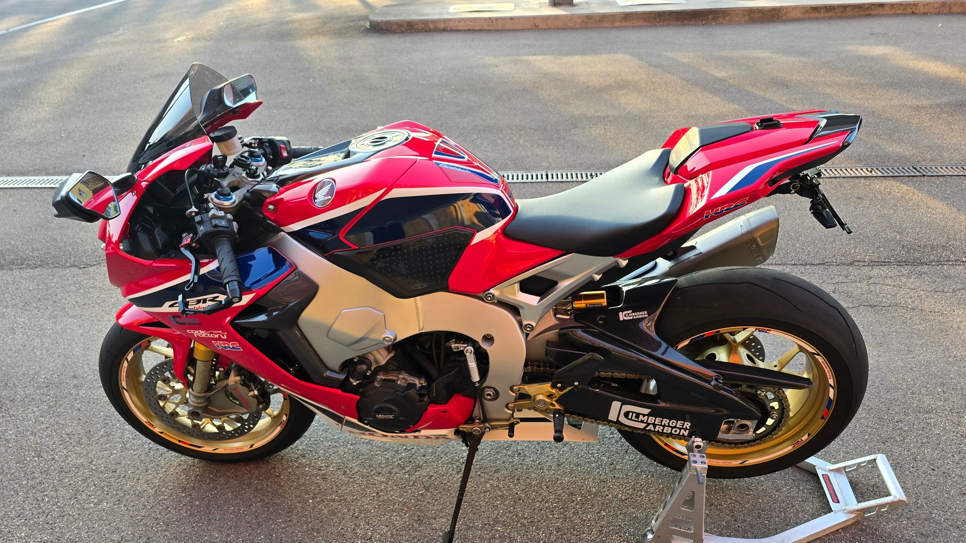 HONDA CBR 1000 SP ABS-image-0