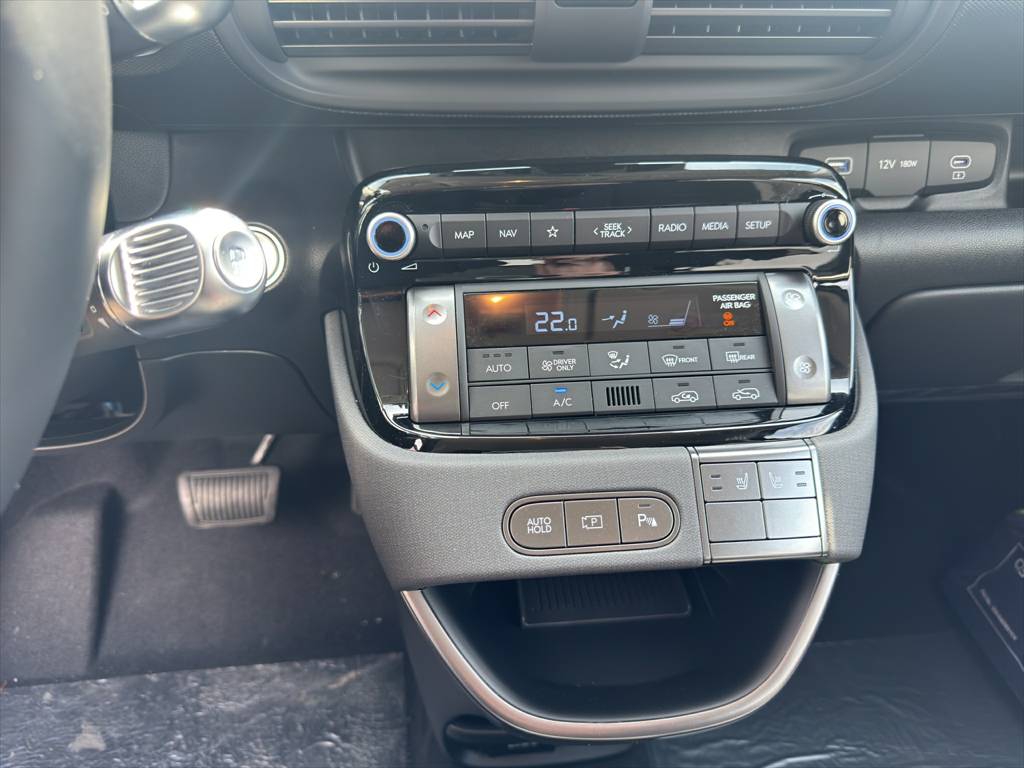 HYUNDAI Inster 49kWh Amplia-image-13