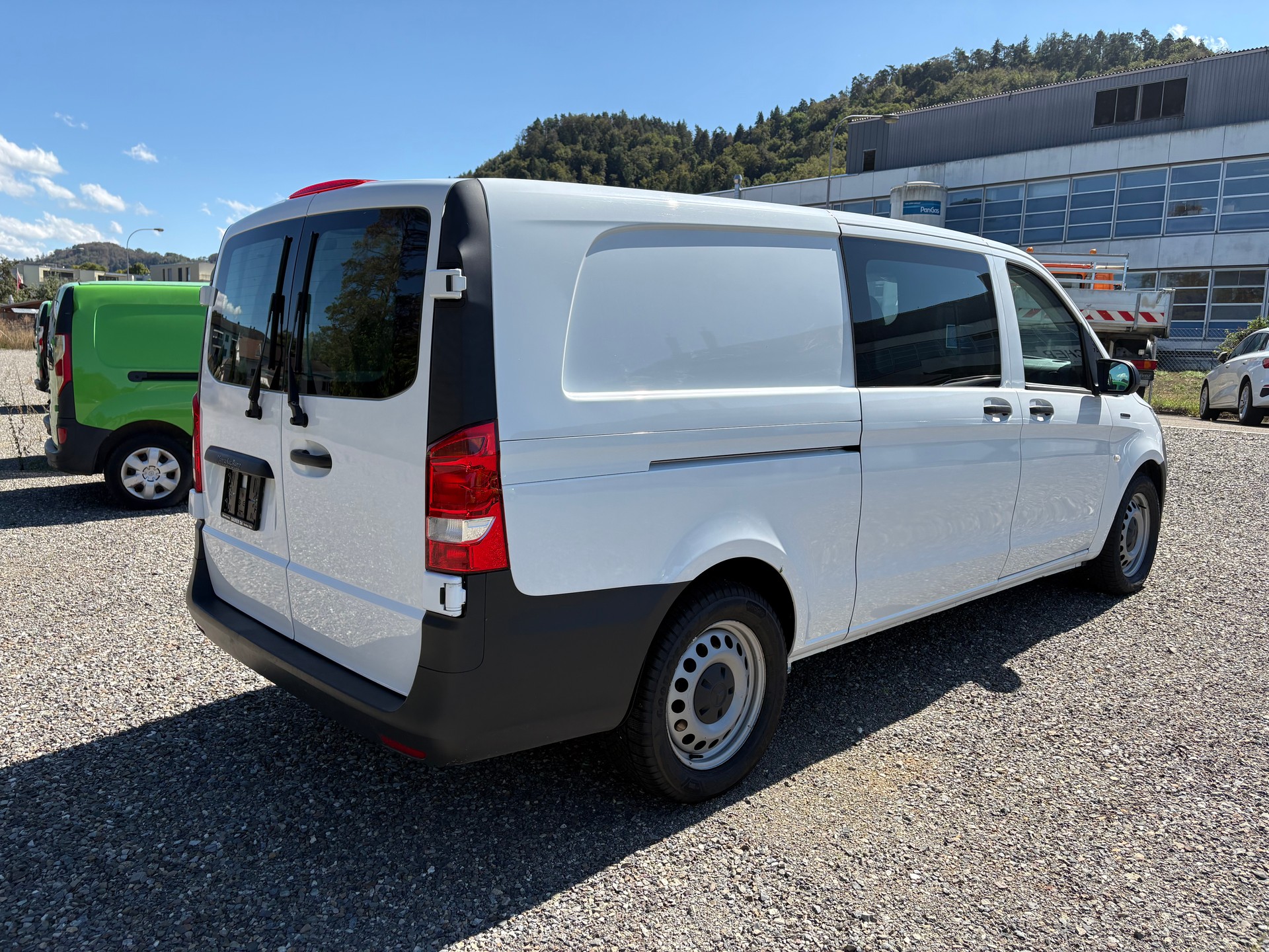 MERCEDES-BENZ eVito 112 Extralang-image-7
