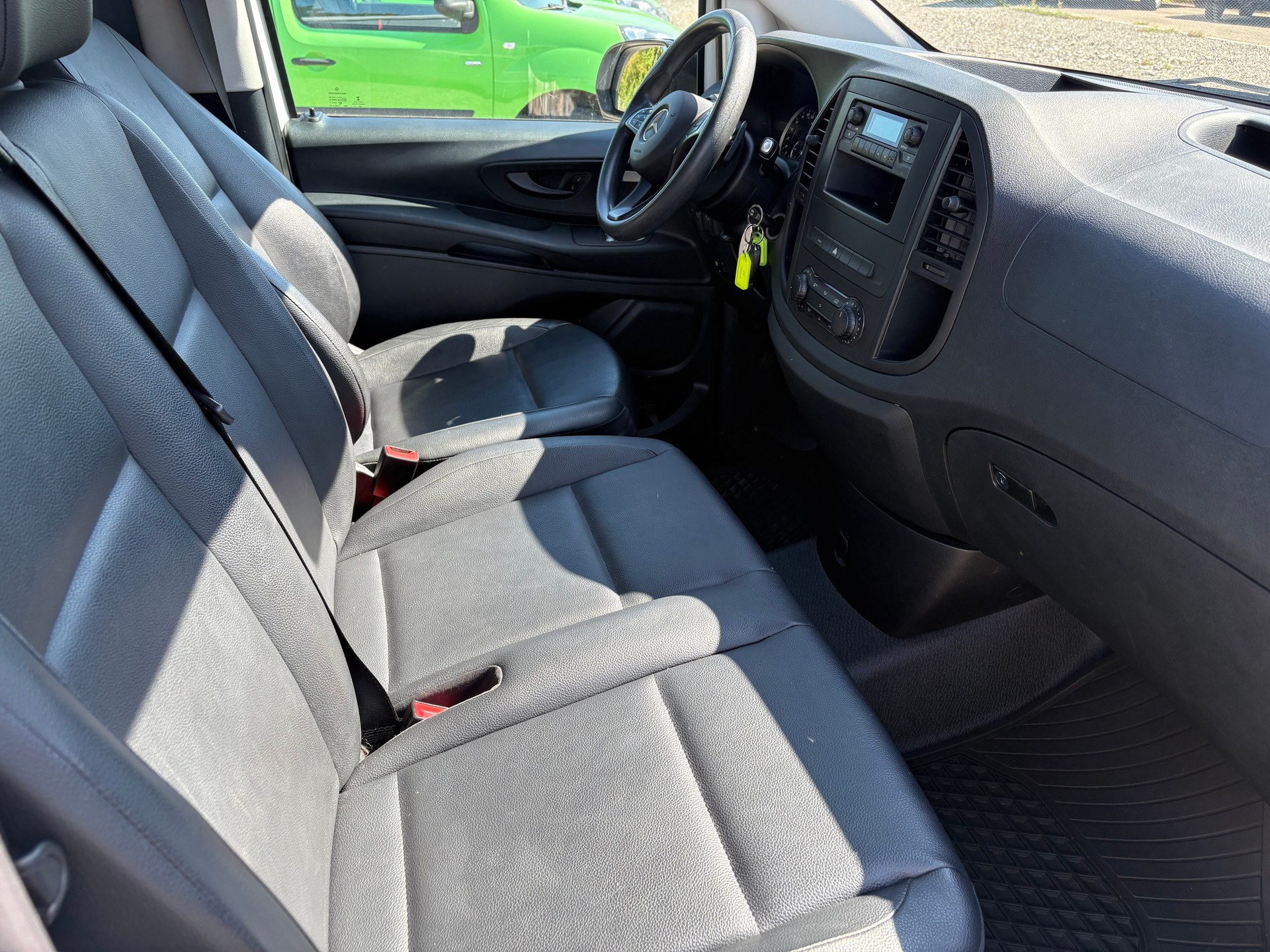 MERCEDES-BENZ eVito 112 Extralang-image-9