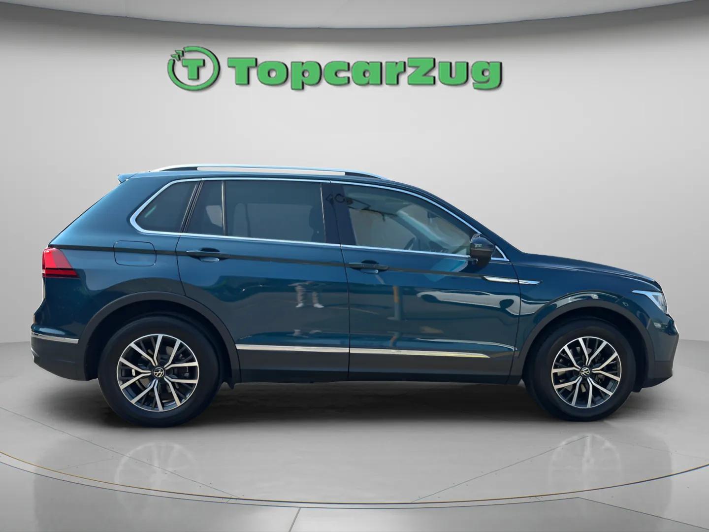 VW Tiguan 2.0 TDI SCR Life 4Motion DSG-image-4