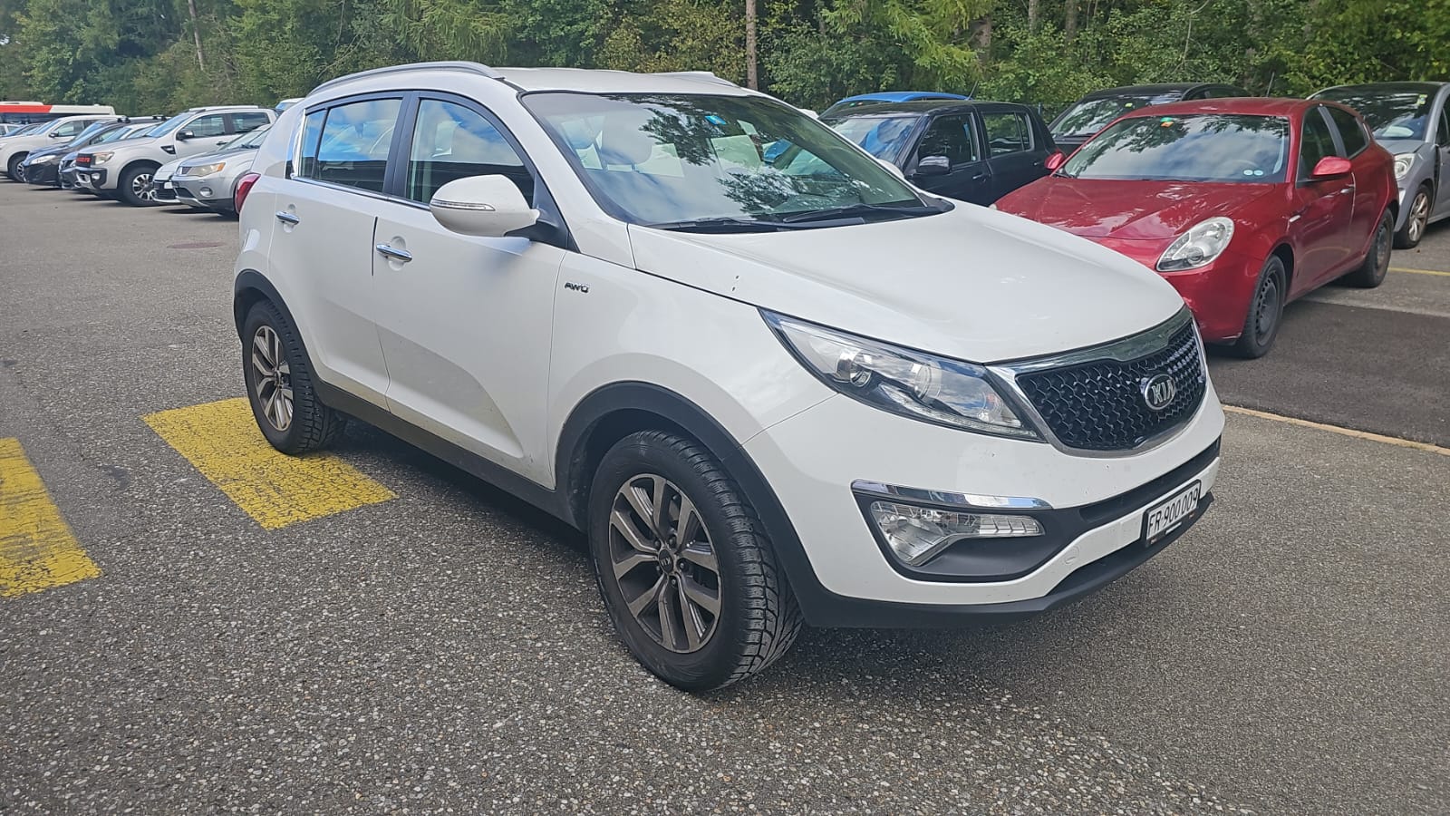 KIA Sportage 2.0 CRDi Trend 4WD Automatic-image-1