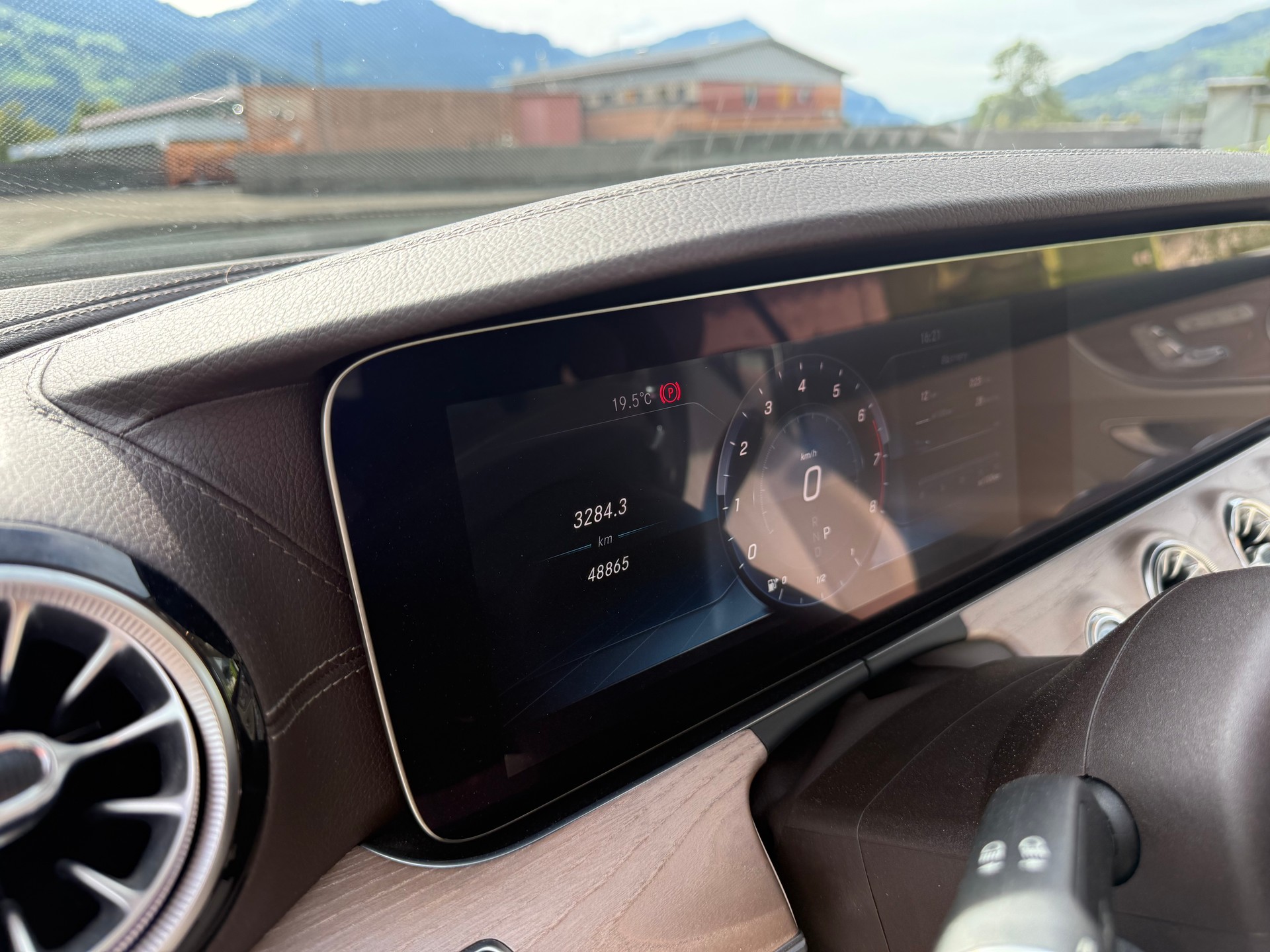 MERCEDES-BENZ E 400 Avantgarde 4matic-image-10