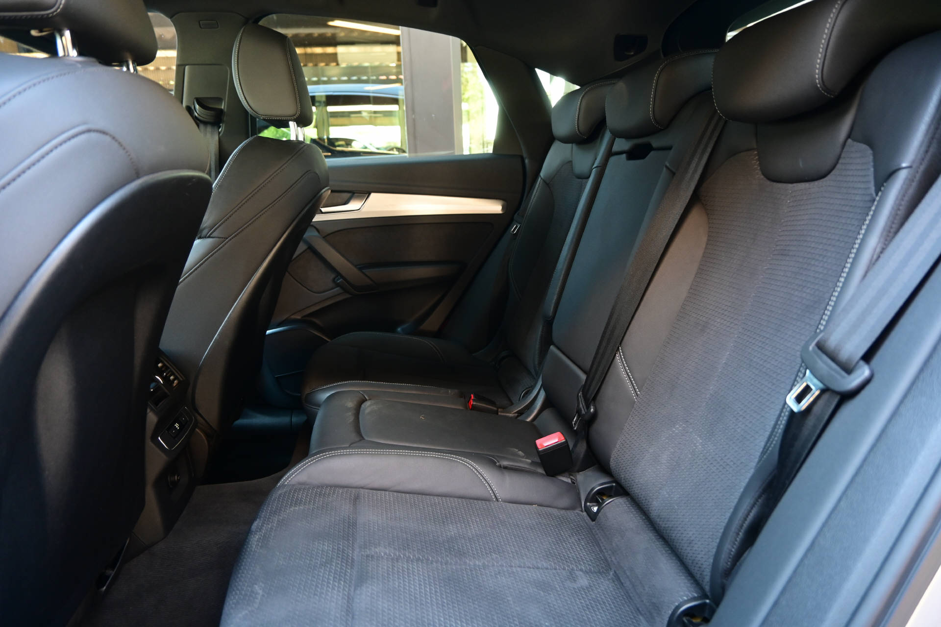AUDI Q5 40 TDI Sportback S-Line quattro S-Tronic-image-22