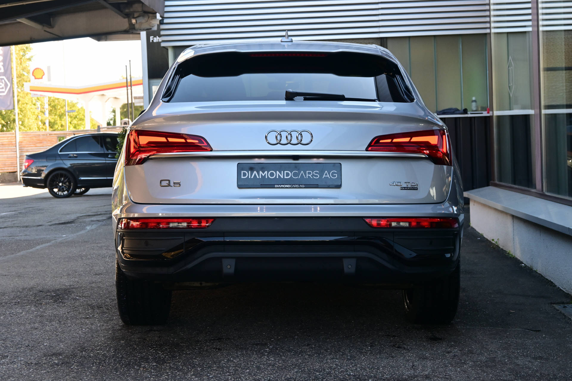 AUDI Q5 40 TDI Sportback S-Line quattro S-Tronic-image-7