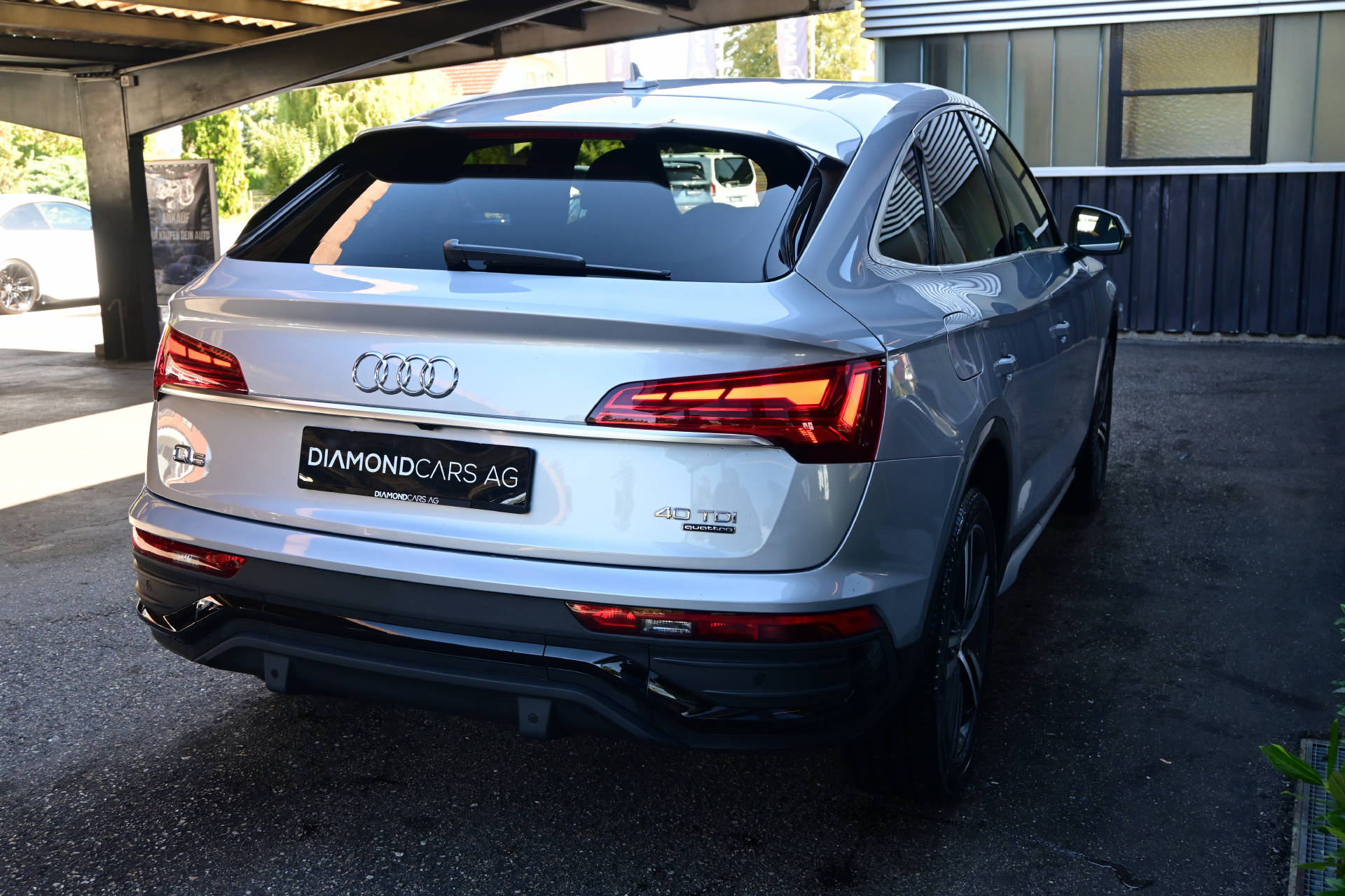 AUDI Q5 40 TDI Sportback S-Line quattro S-Tronic-image-8