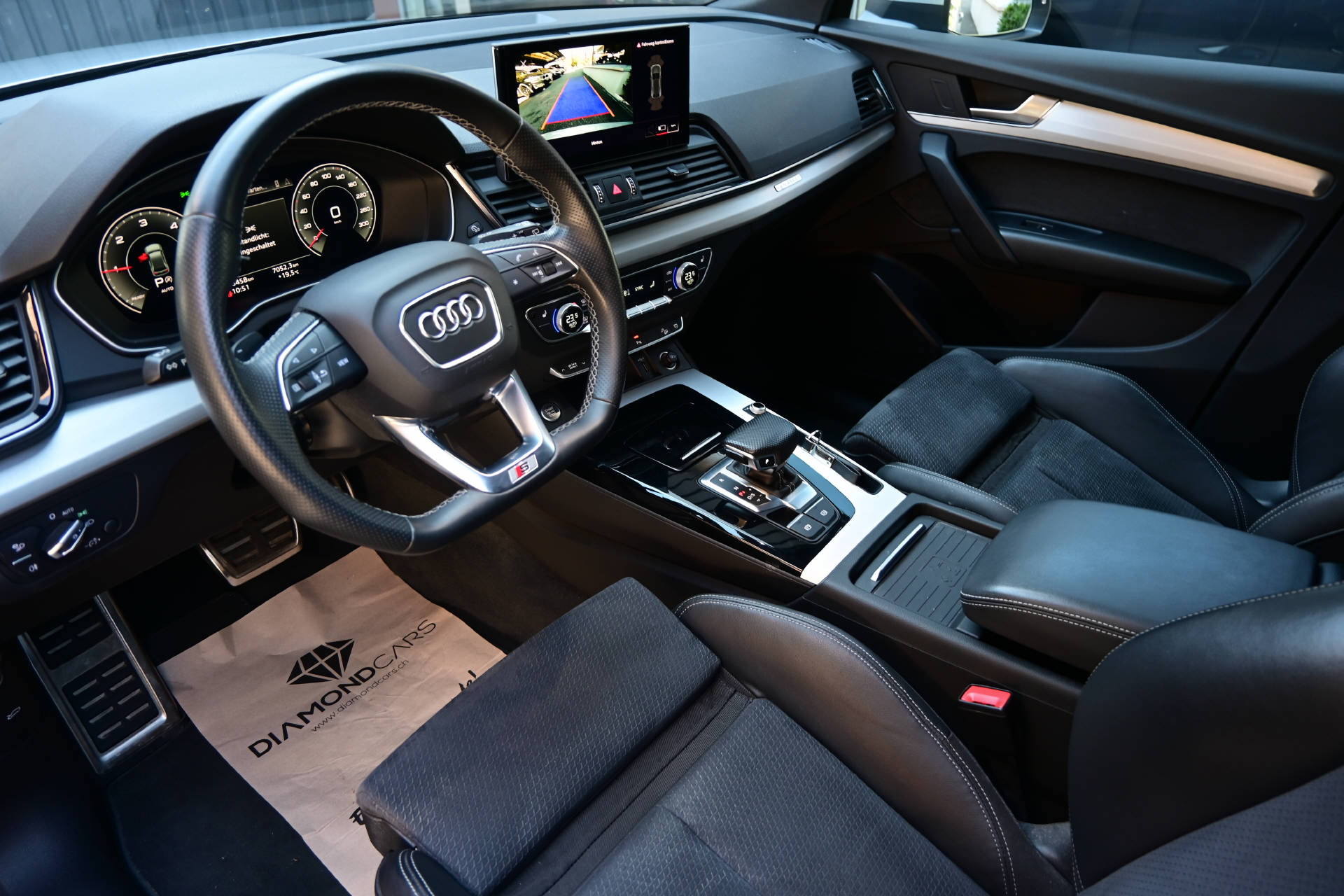 AUDI Q5 40 TDI Sportback S-Line quattro S-Tronic-image-12