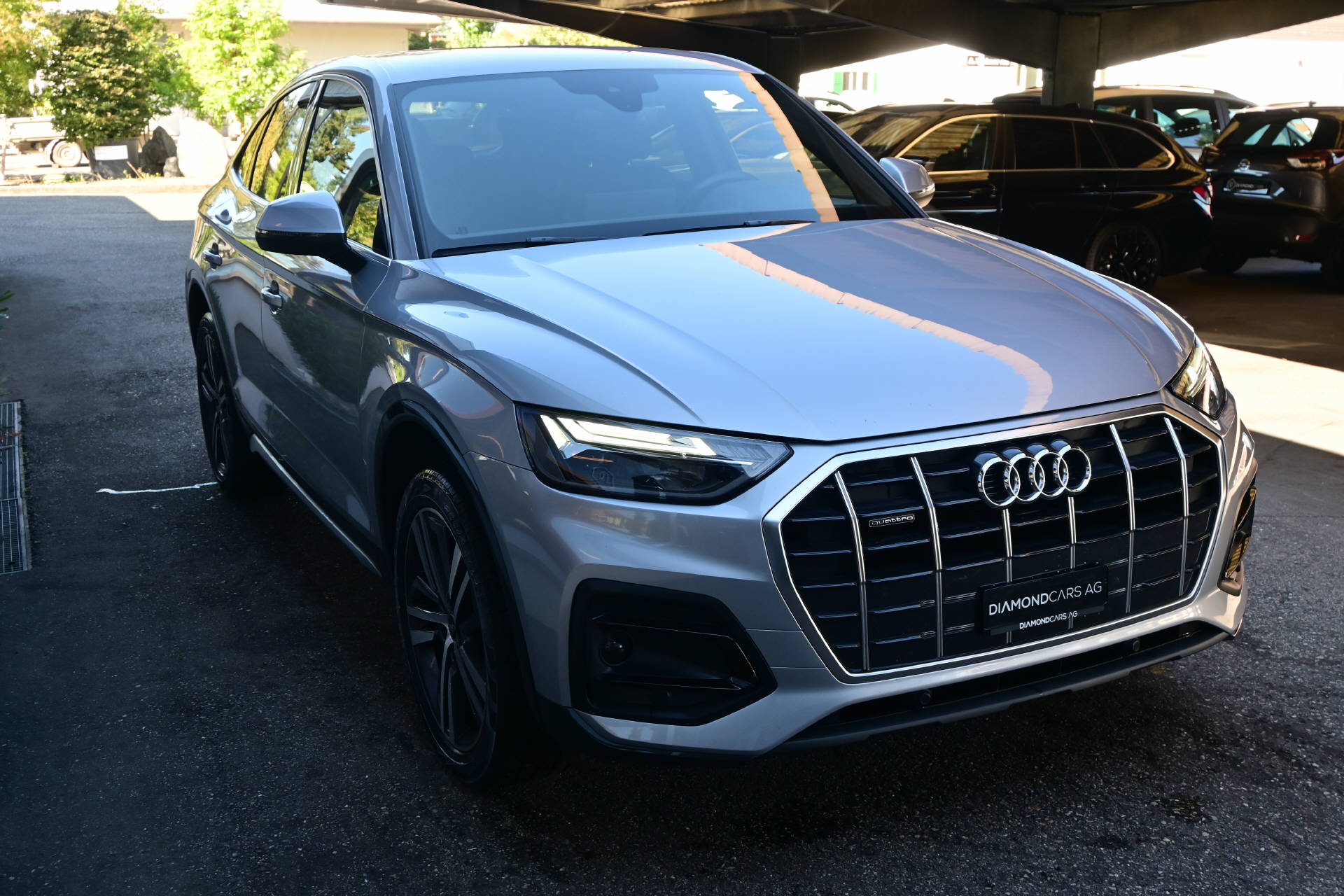 AUDI Q5 40 TDI Sportback S-Line quattro S-Tronic-showroom-element-2