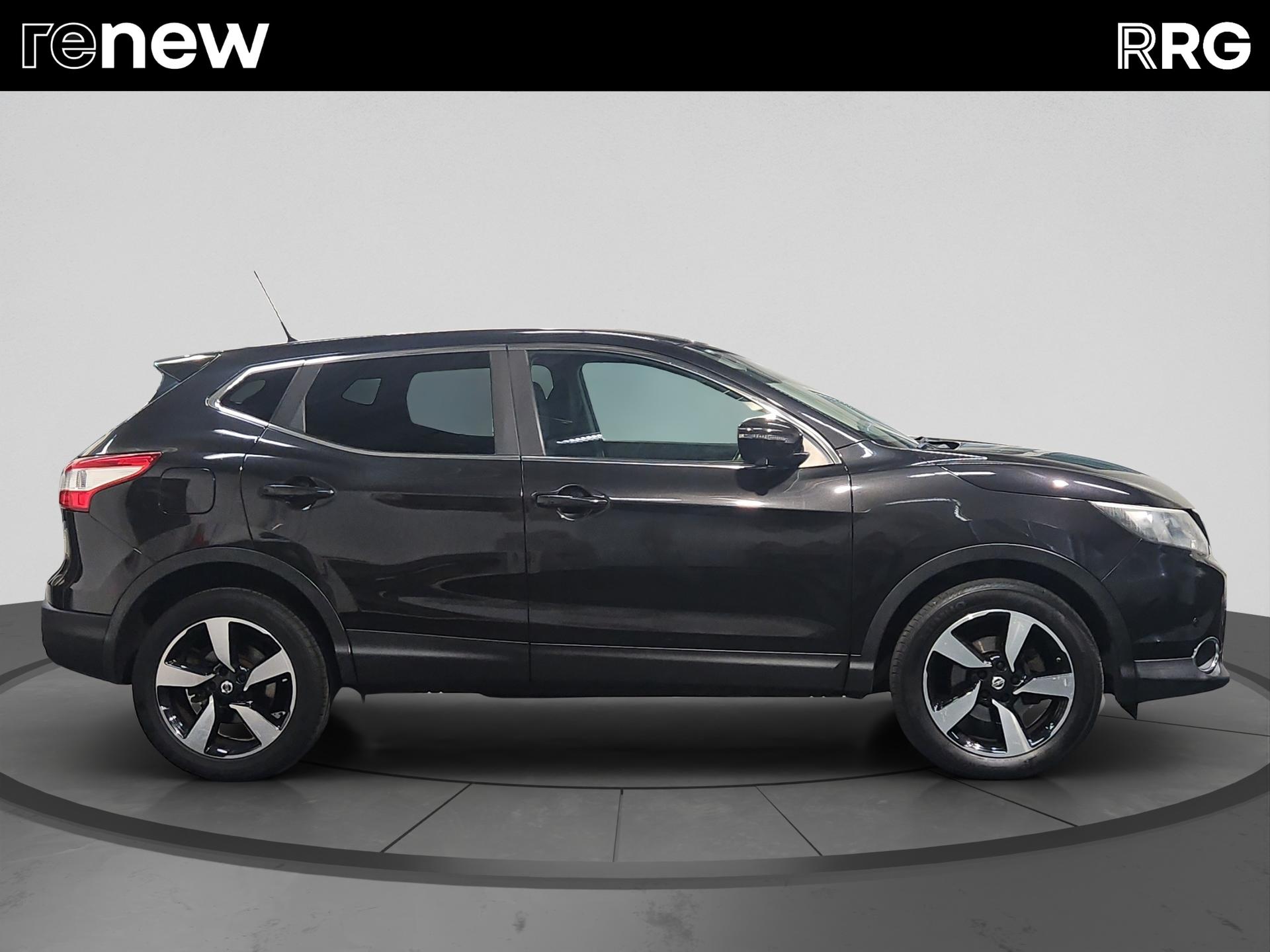 NISSAN Qashqai 1.6 dCi N-Connecta Xtronic CVT-showroom-element-1