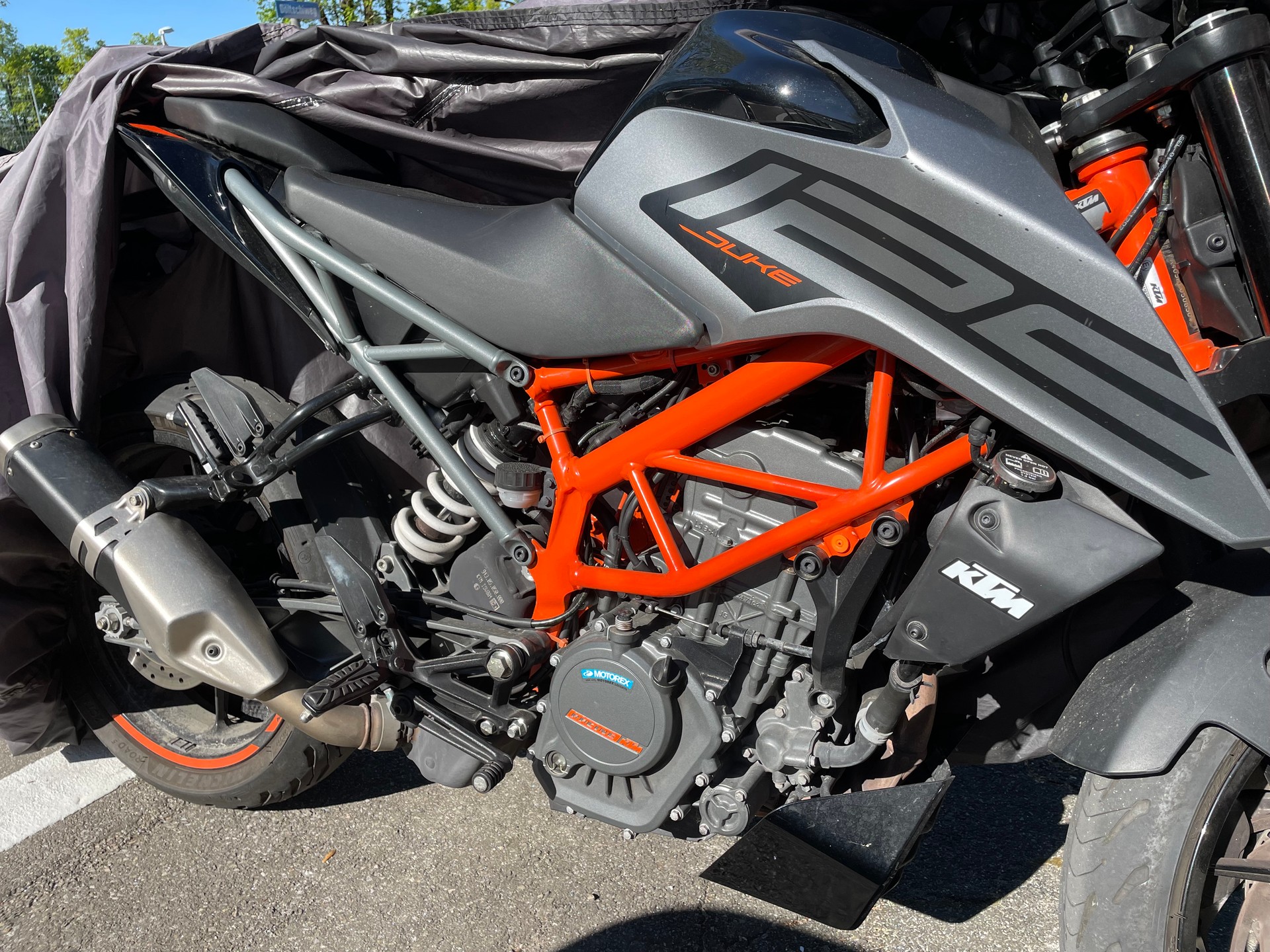 KTM 125 Duke ABS-image-3
