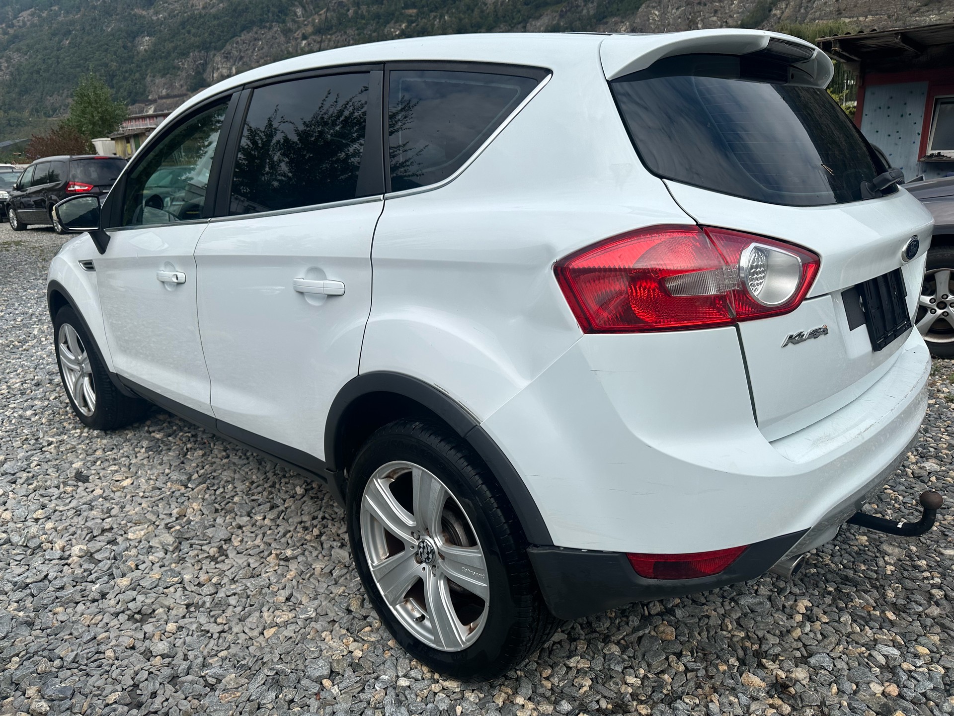 FORD Kuga 2.0 TDCi Titanium 4WD-image-2