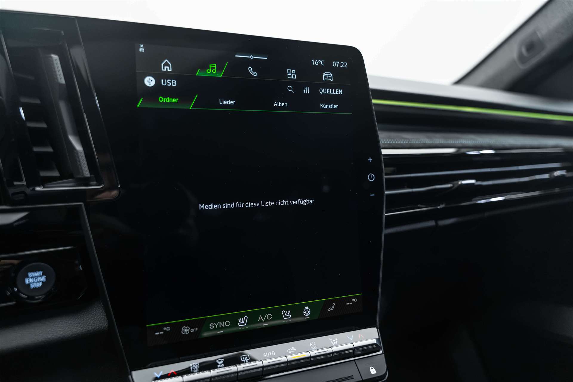 RENAULT RENAULT Austral 1.2 HEV 200 Esprit Alpine Automat-image-24