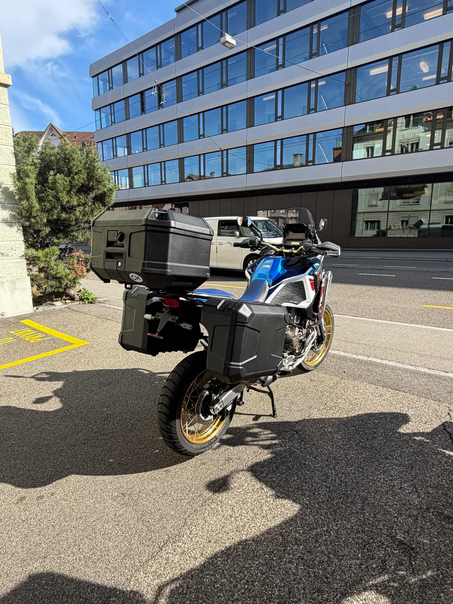 HONDA CRF 1100 L Africa Twin Adventure Sports DCT-image-4