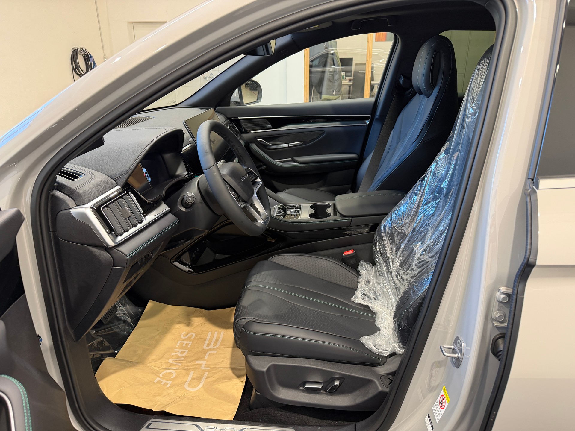 BYD Seal U DM-i Design AWD *NARDO GREY*-image-8