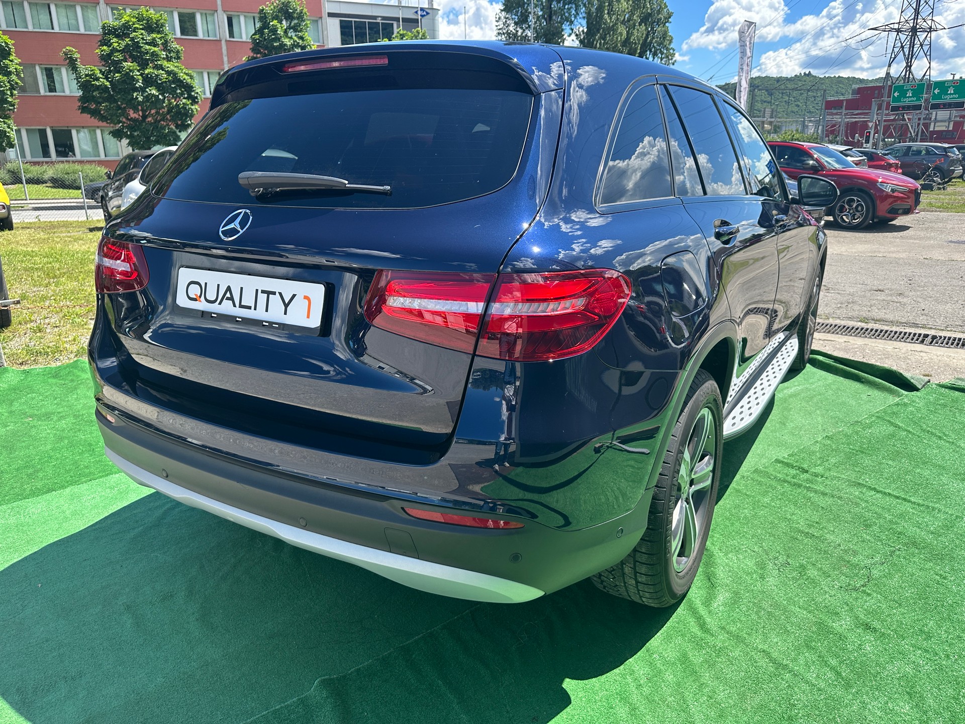 MERCEDES-BENZ GLC 250 d 4Matic 9G-Tronic-image-3