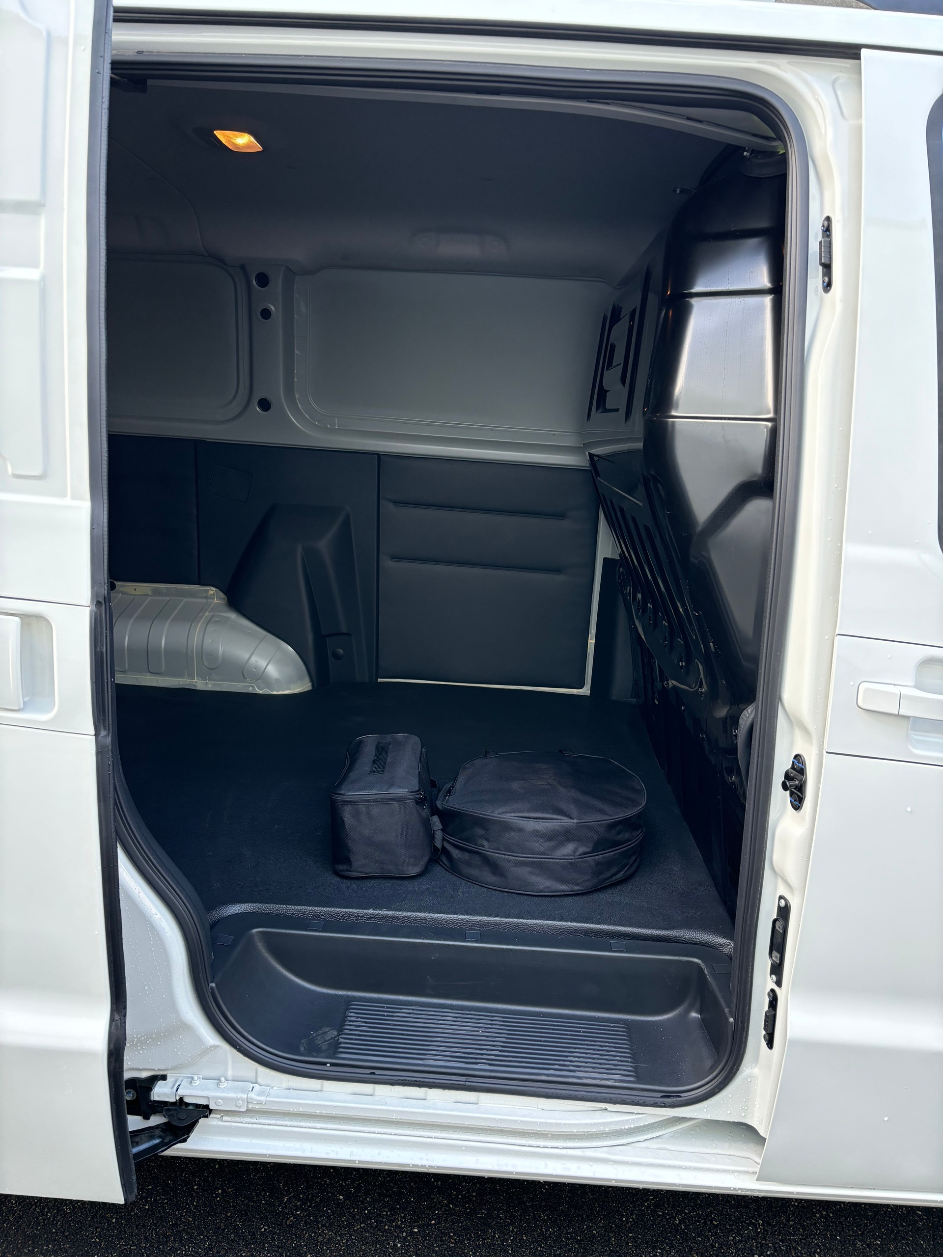 JAC M3ev-image-11