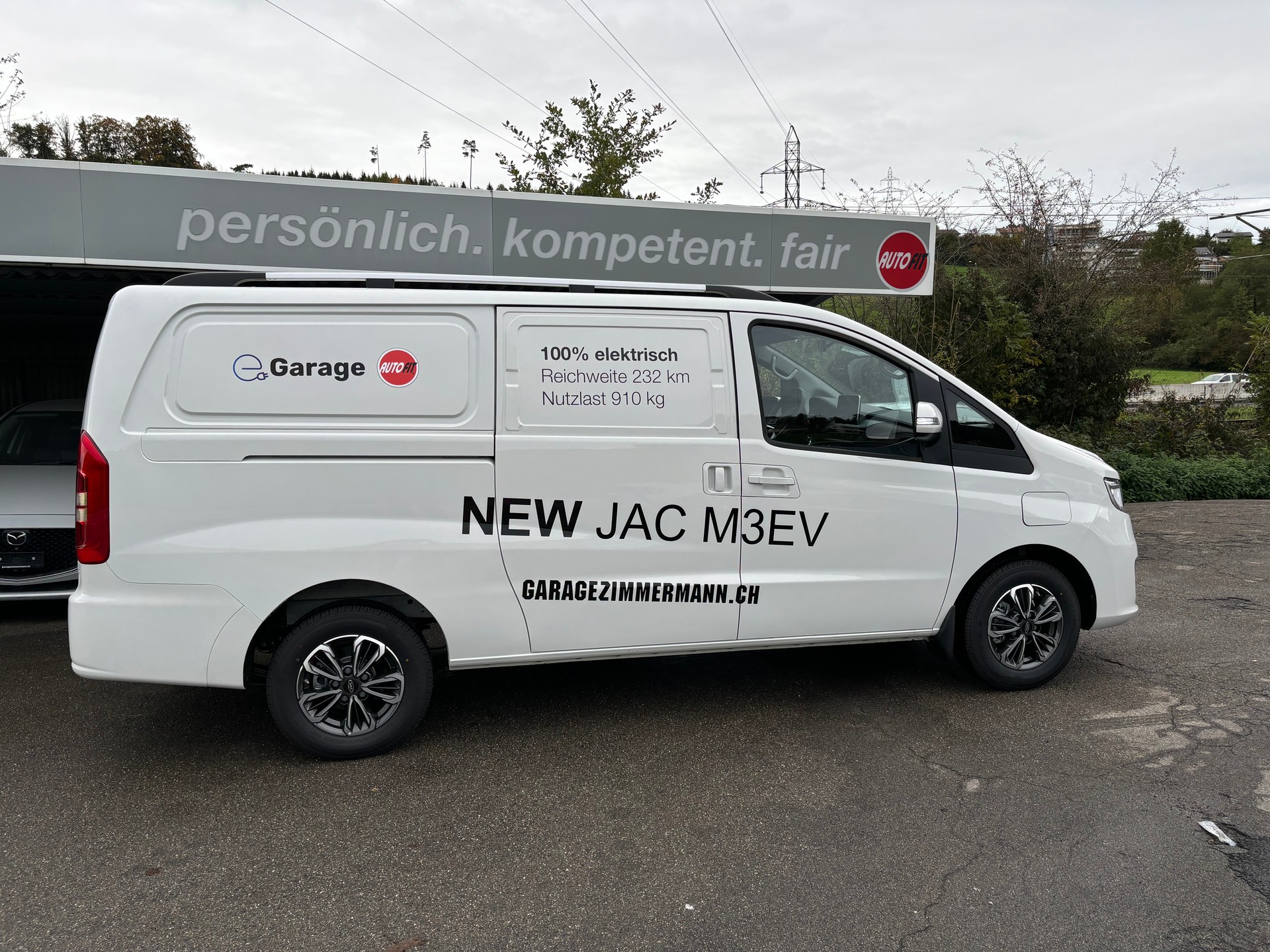 JAC M3ev-image-2