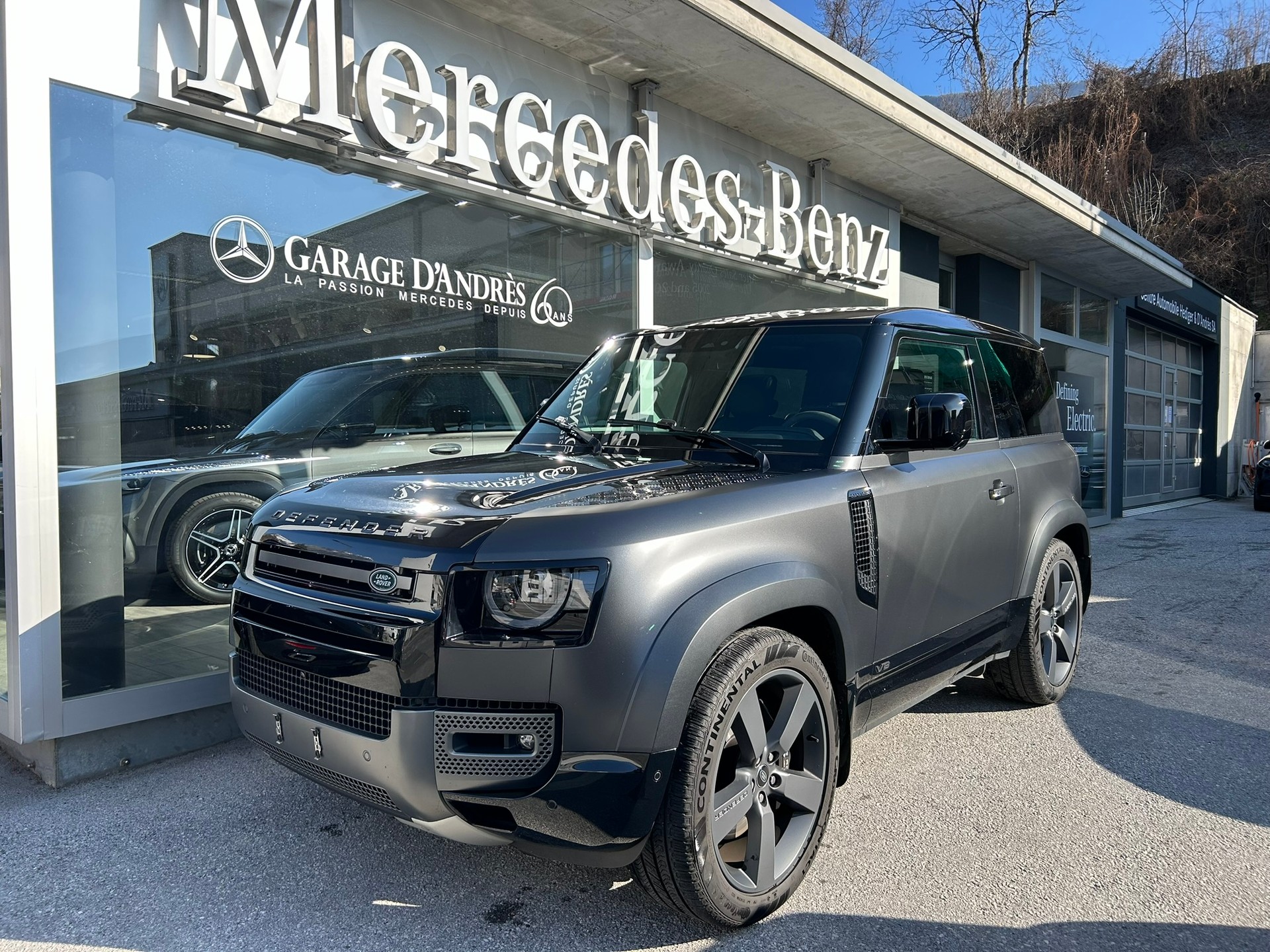 LAND ROVER Defender 90 525 V8 5.0 Carpathian Edition AT8