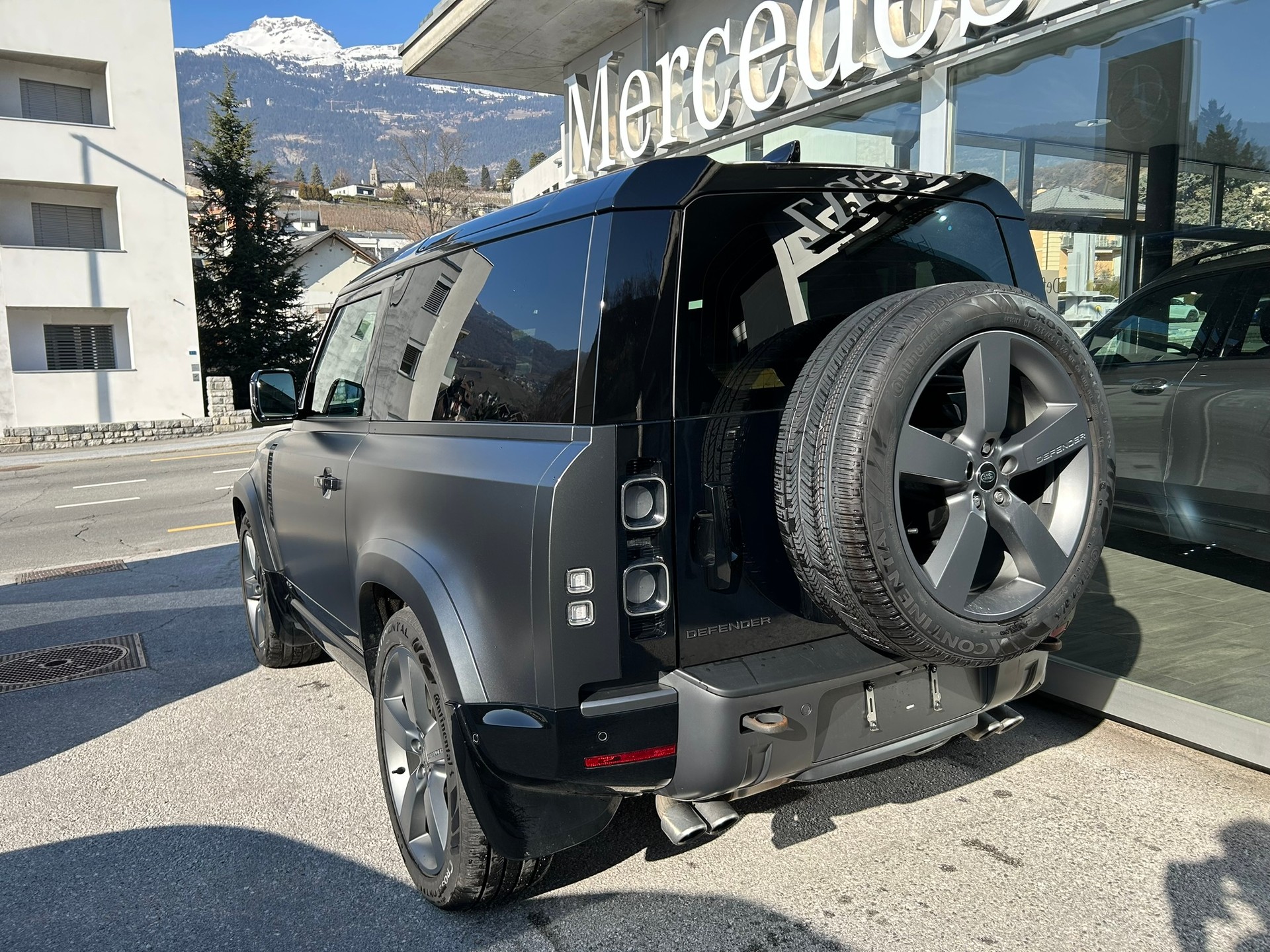 LAND ROVER Defender 90 525 V8 5.0 Carpathian Edition AT8-showroom-element-3
