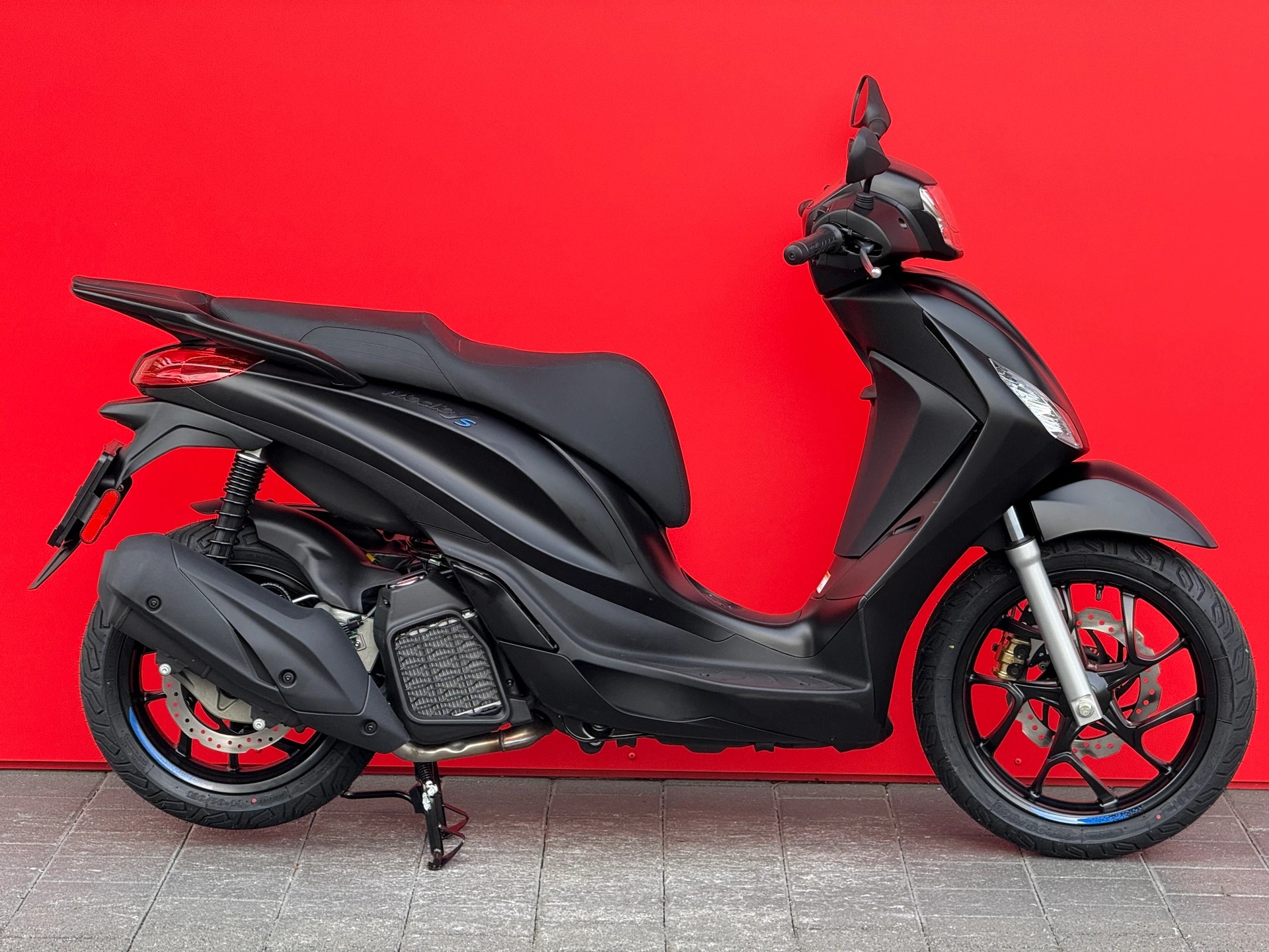 PIAGGIO Medley 200 Sport ABS E5+-image-0