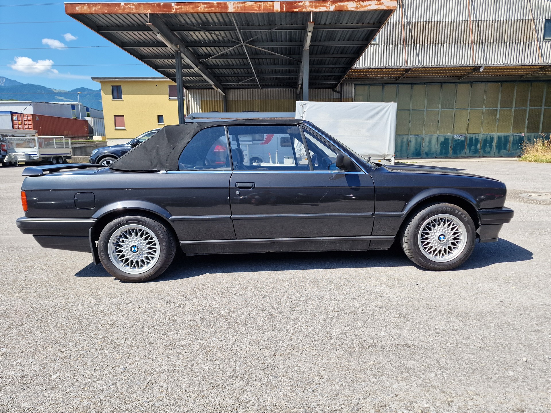 BMW 318i Cabrio MFK neu 12Mt Garantie-image-5