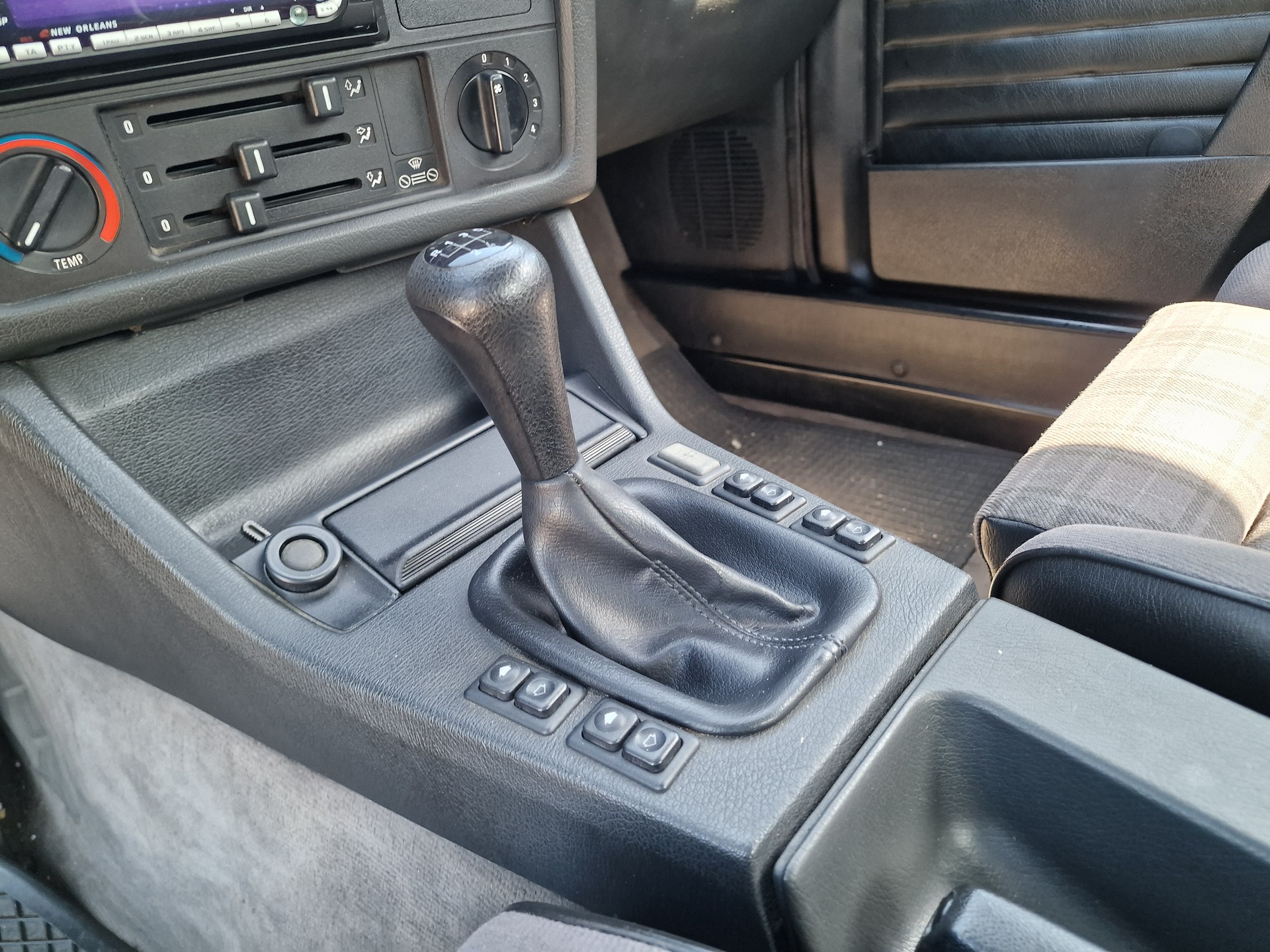 BMW 318i Cabrio MFK neu 12Mt Garantie-image-10