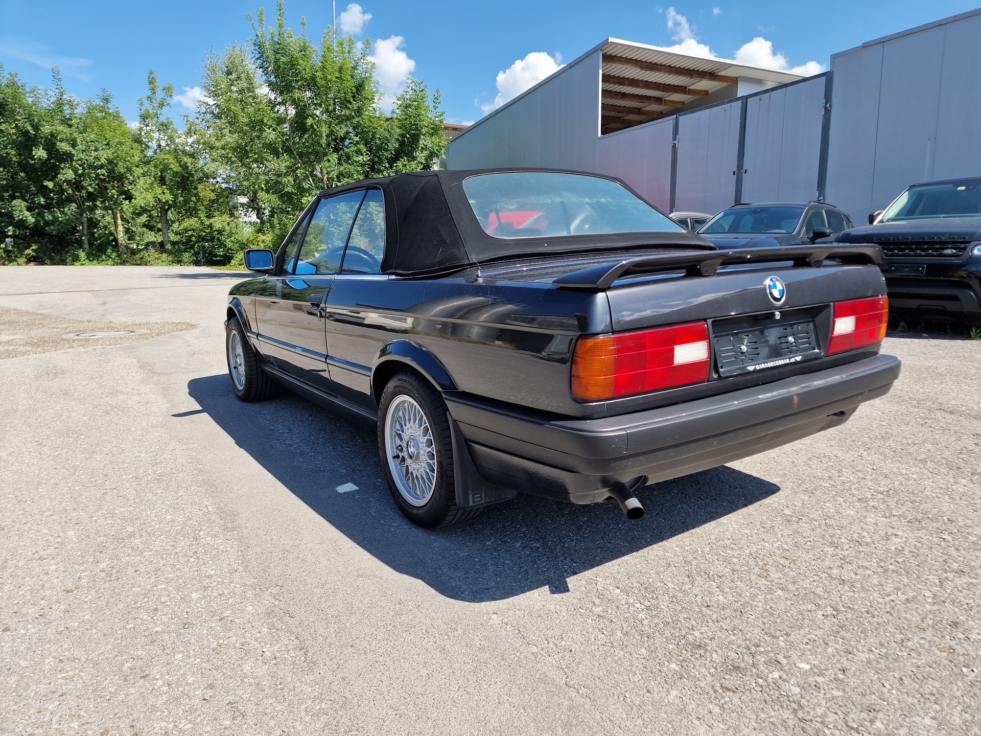 BMW 318i Cabrio MFK neu 12Mt Garantie-image-8