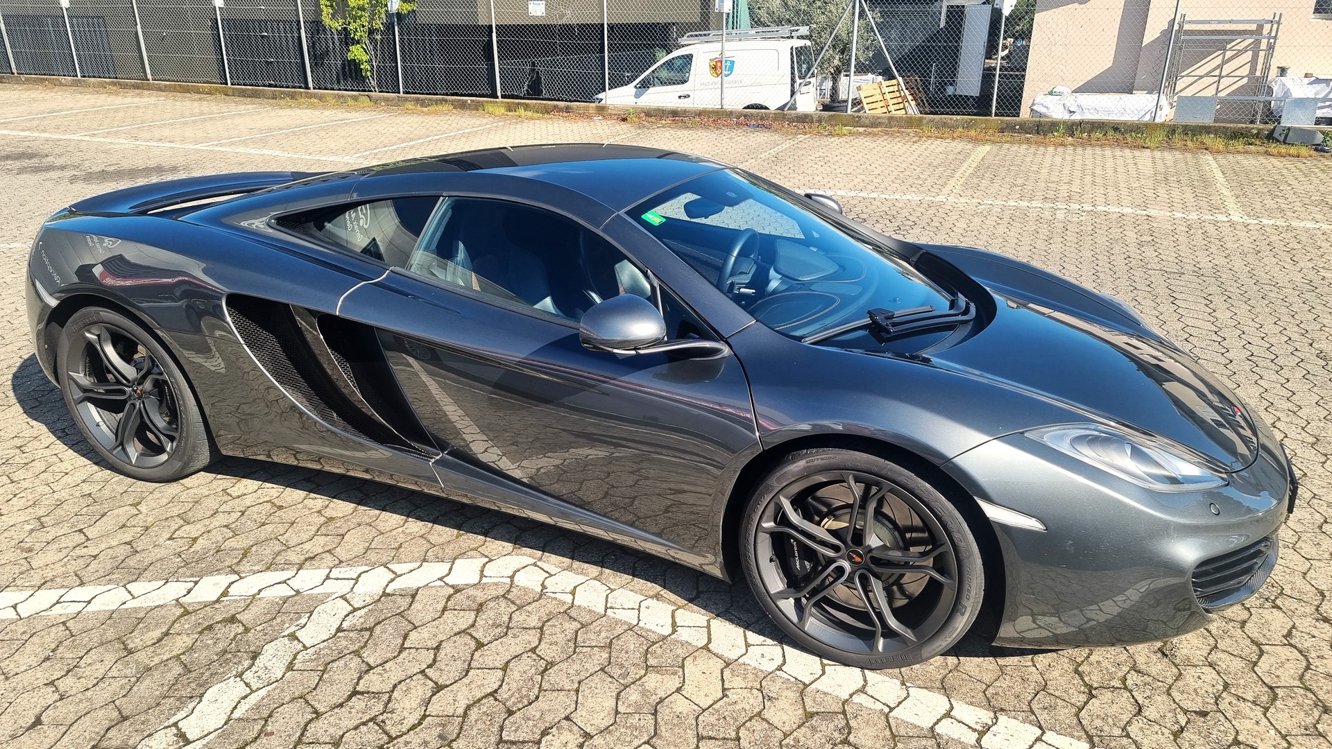 McLAREN MP4-12C Coupé 3.8 V8 SSG-showroom-element-3