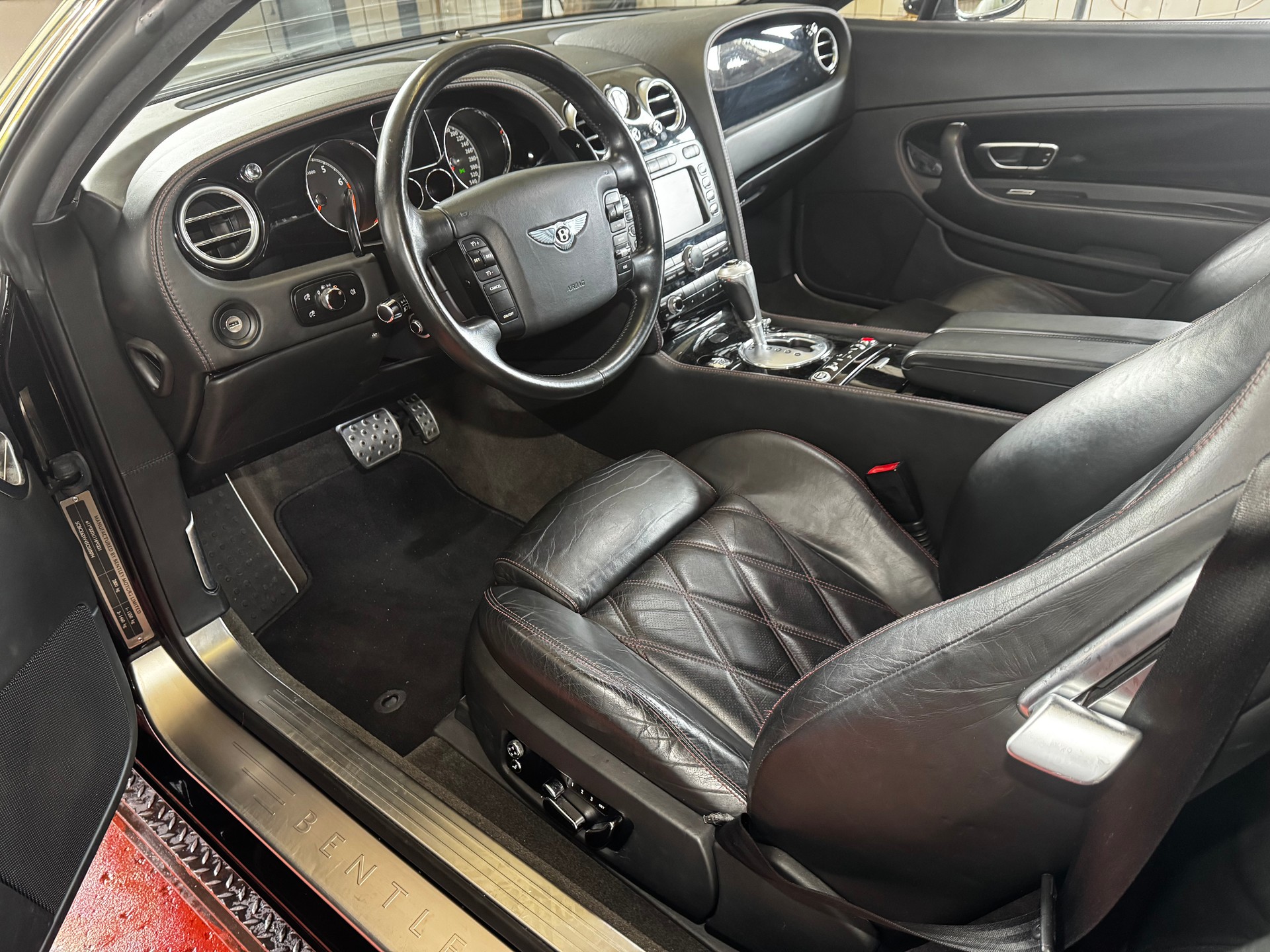 BENTLEY Continental GT 6.0-image-4