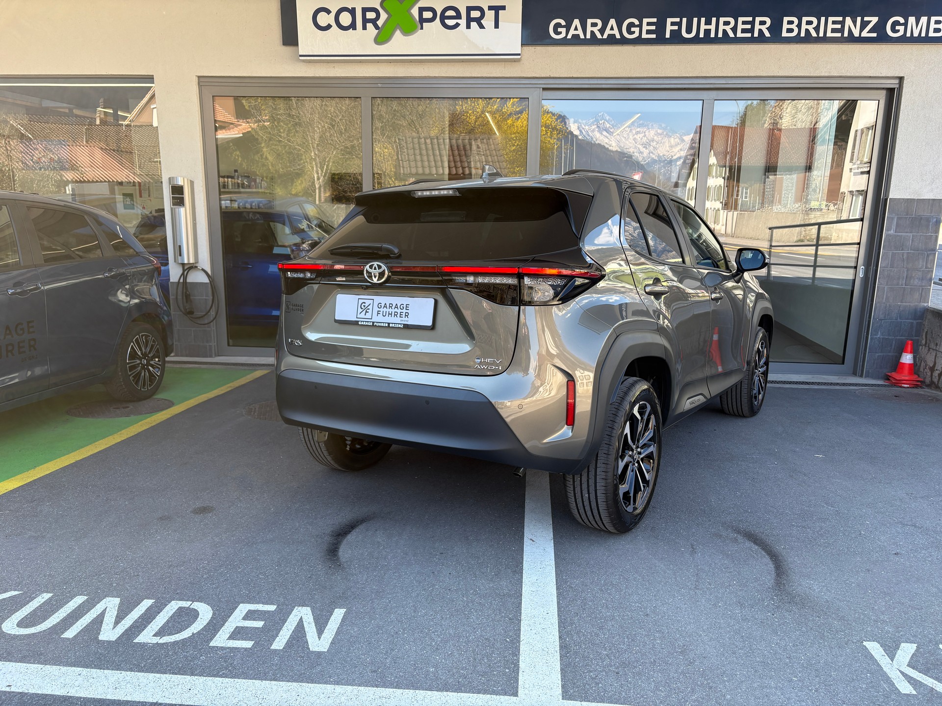 TOYOTA Yaris Cross 1.5 Trend AWDi e-CVT-image-4