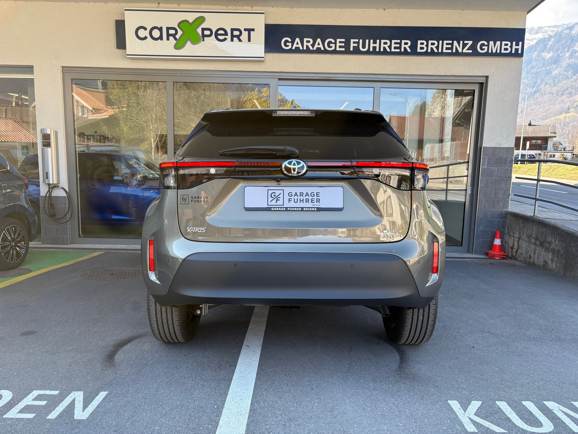 TOYOTA Yaris Cross 1.5 Trend AWDi e-CVT-image-3