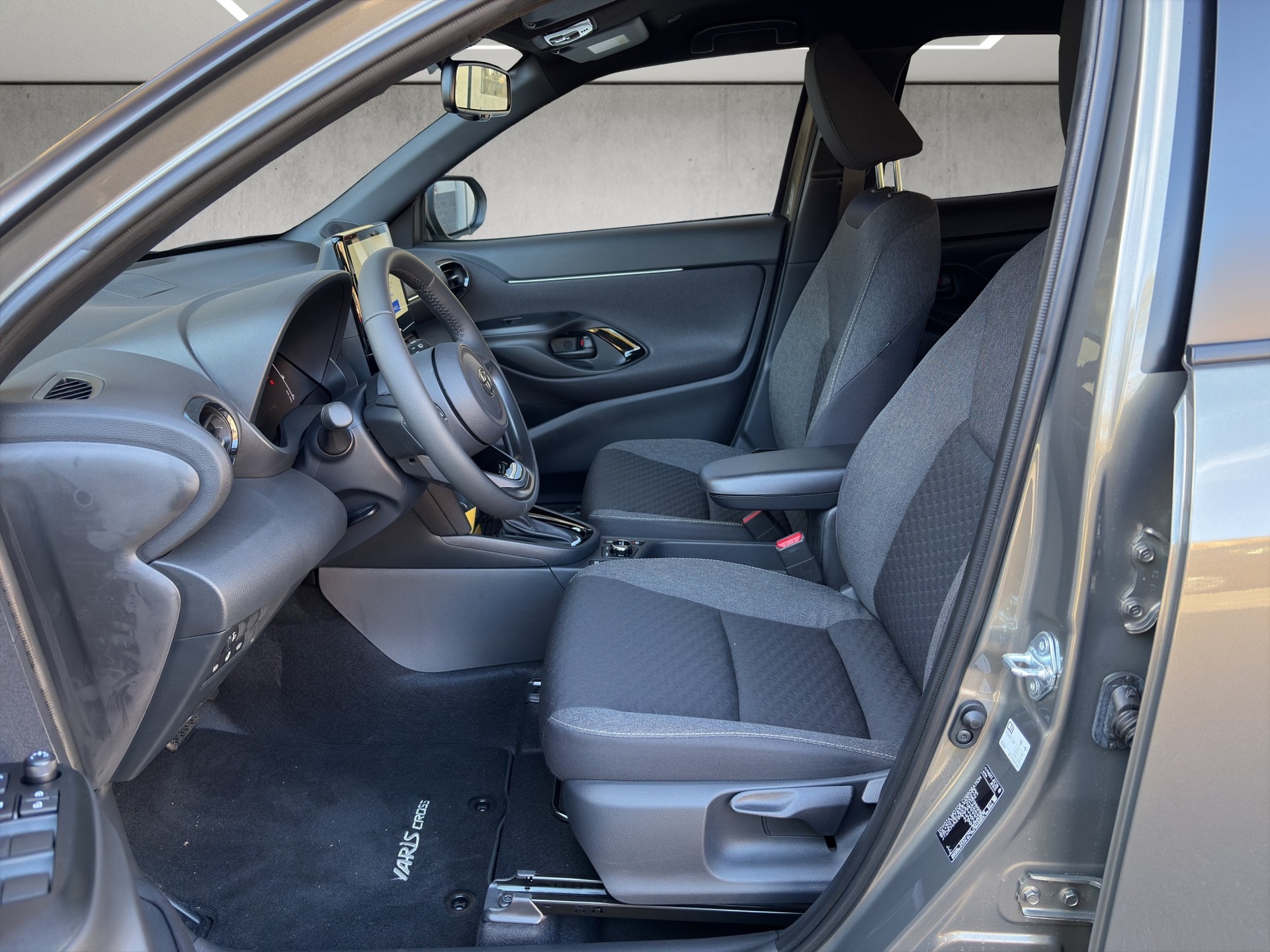 TOYOTA Yaris Cross 1.5 Trend AWDi e-CVT-image-8