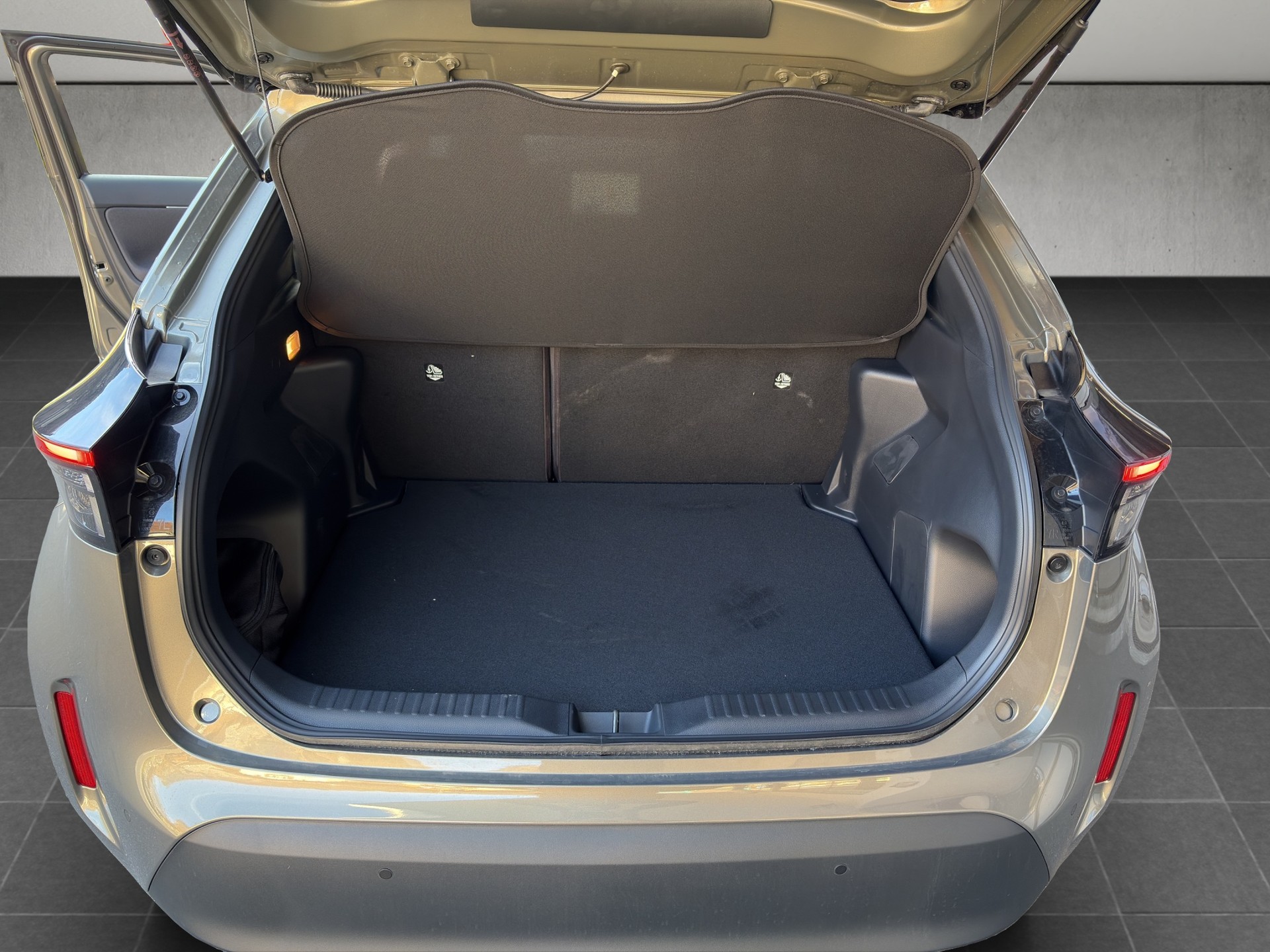 TOYOTA Yaris Cross 1.5 Trend AWDi e-CVT-image-13