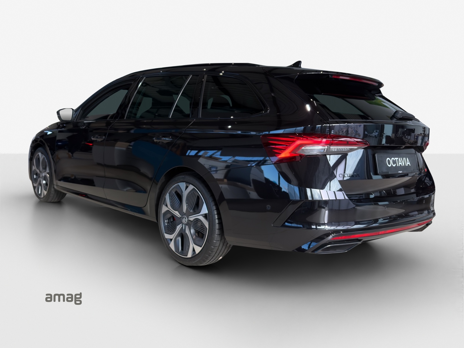 SKODA Octavia Combi 2.0 TSI DSG RS-showroom-element-2