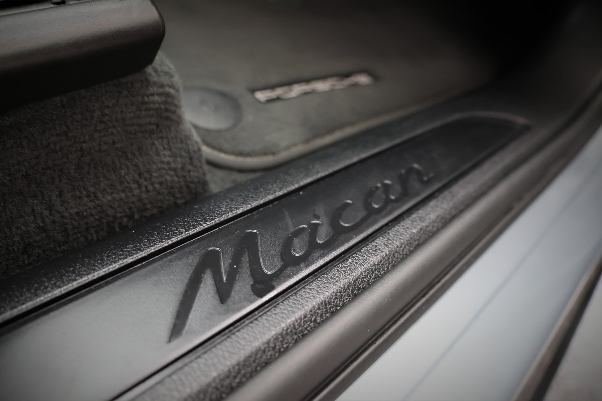 PORSCHE Macan PDK (CH)-image-17