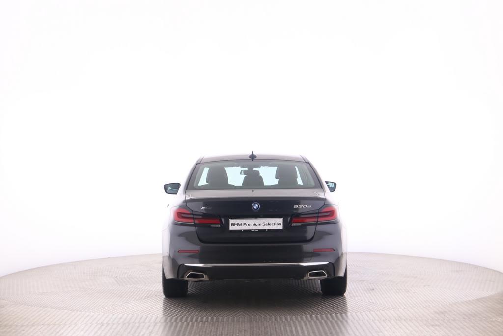 BMW 530e xDrive-image-10