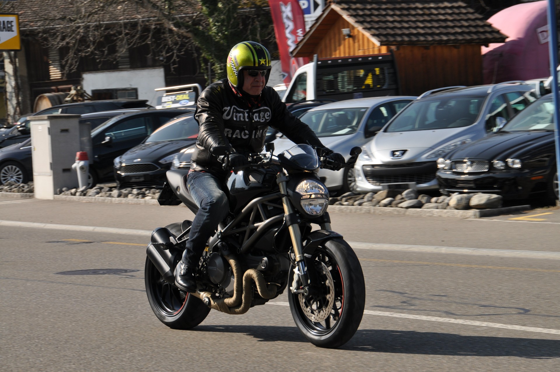 DUCATI EVO 1100 (Top Zustand inkl. Karbonteile)-image-0
