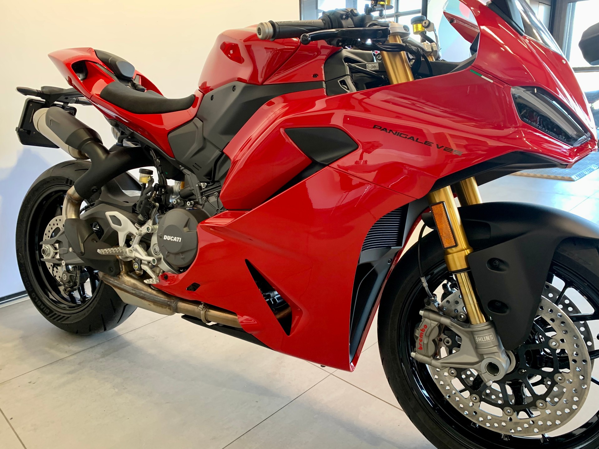 DUCATI Panigale V2 S-image-5