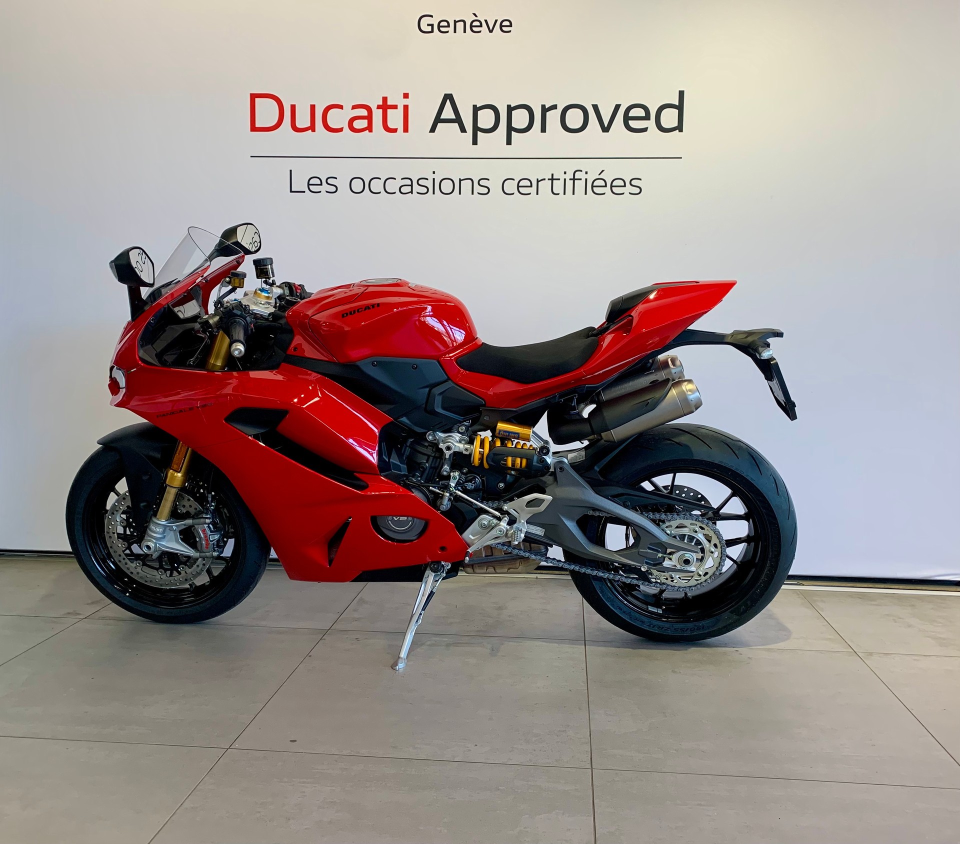 DUCATI Panigale V2 S-image-1
