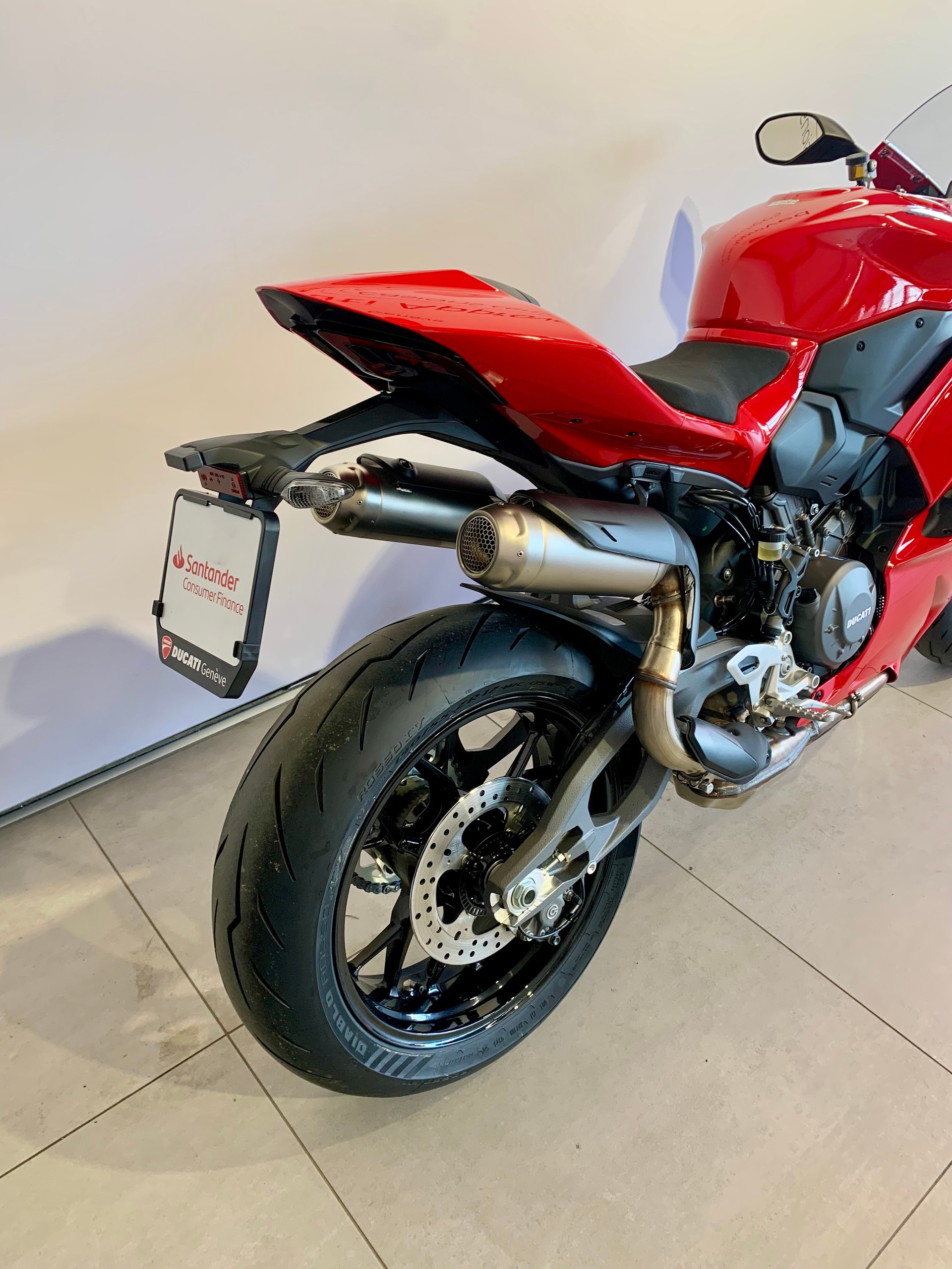 DUCATI Panigale V2 S-image-7