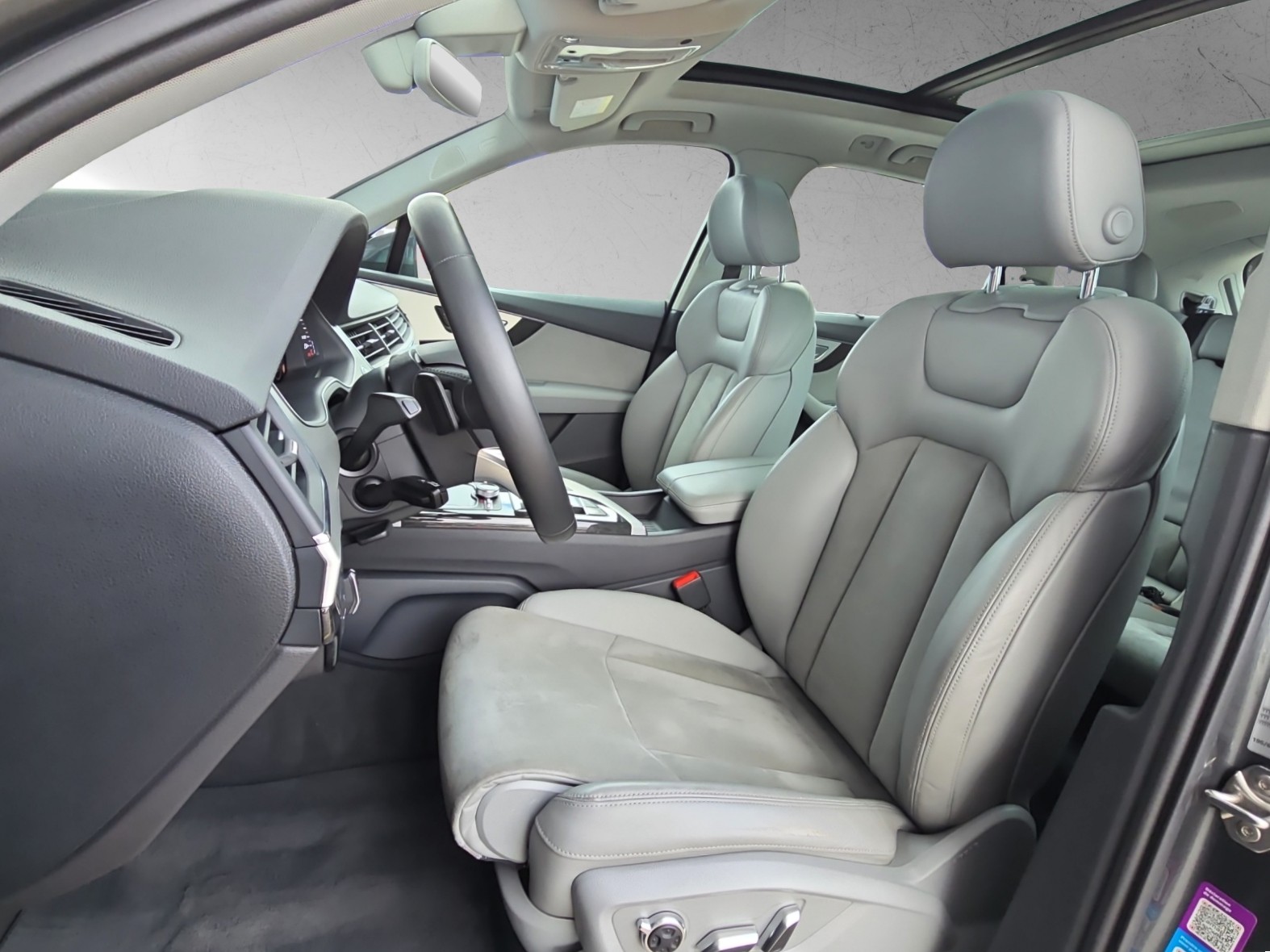 AUDI Q7 V6 333 PS 3.0 TFSI quattro tiptronic 7-Sitzer mit Luftfederung-image-6