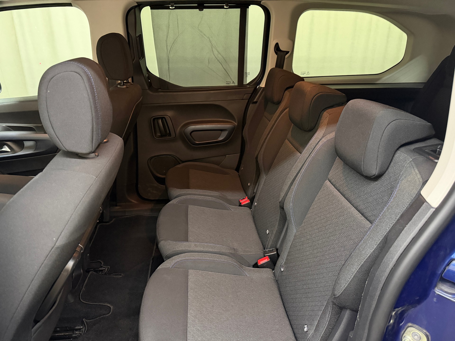 PEUGEOT Rifter Long 1.5 BlueHDi 7PL Active-image-8
