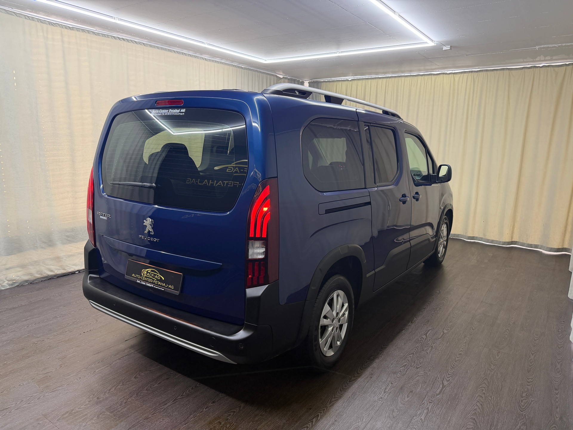 PEUGEOT Rifter Long 1.5 BlueHDi 7PL Active-showroom-element-3
